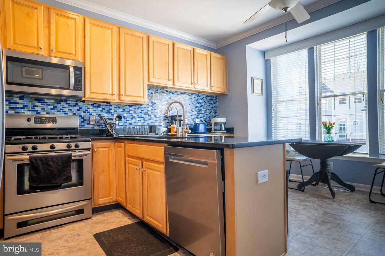 DOYLESTOWN STATION - Residential