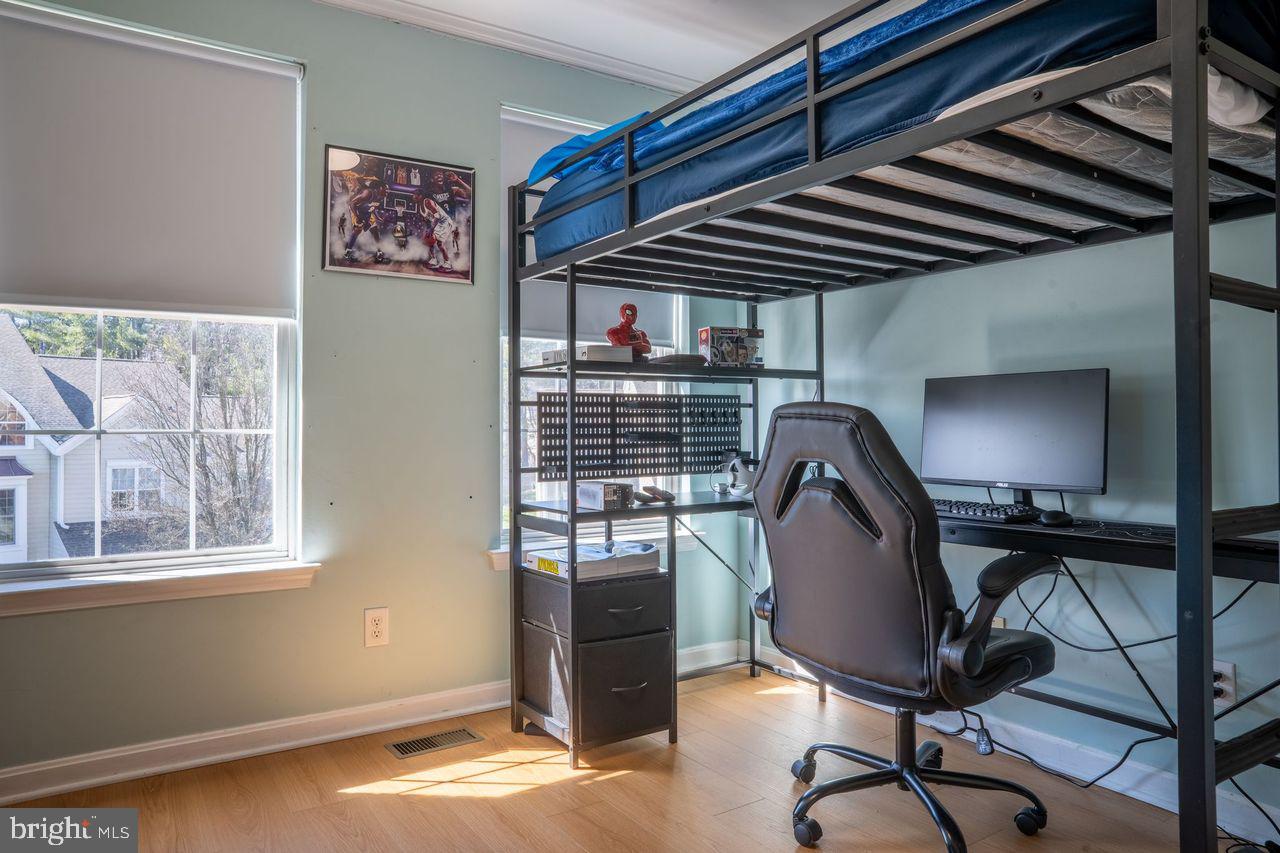 DOYLESTOWN STATION - Residential