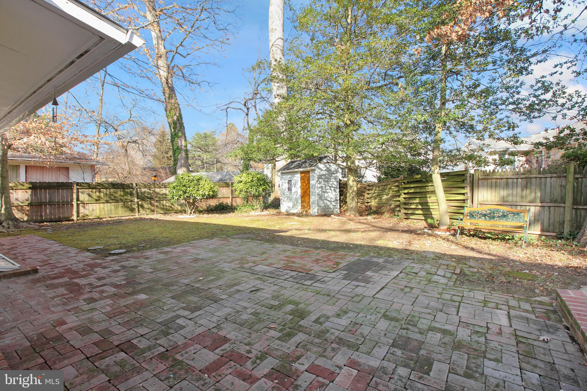 HIGH POINT - Residential Lease