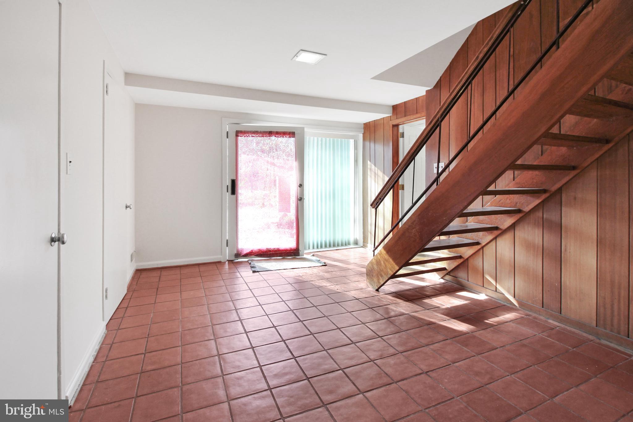 HIGH POINT - Residential Lease