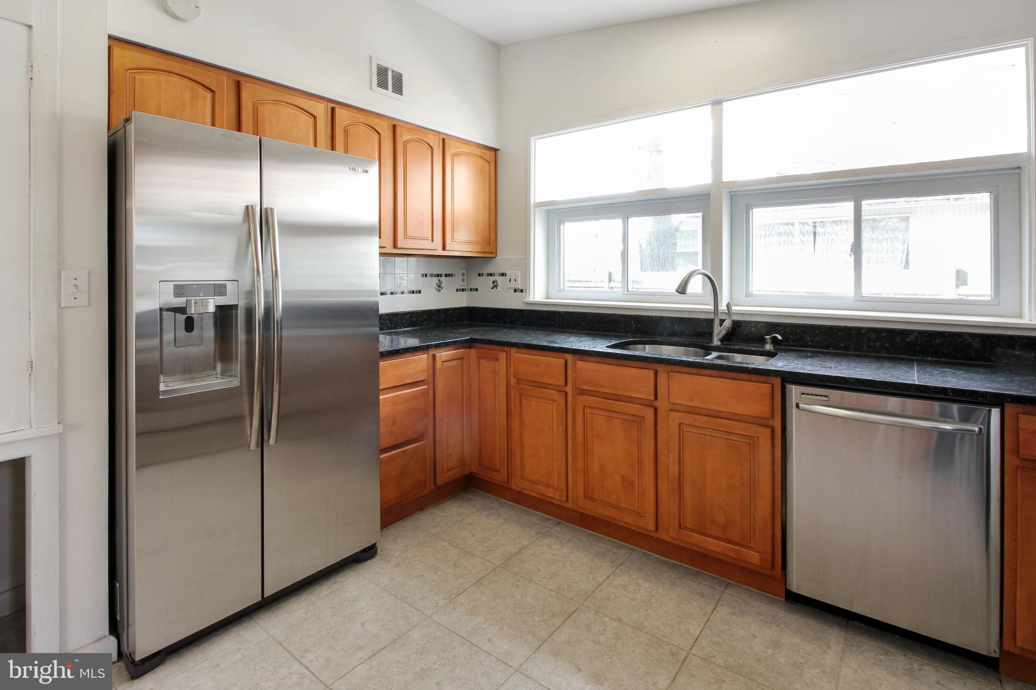 HIGH POINT - Residential Lease