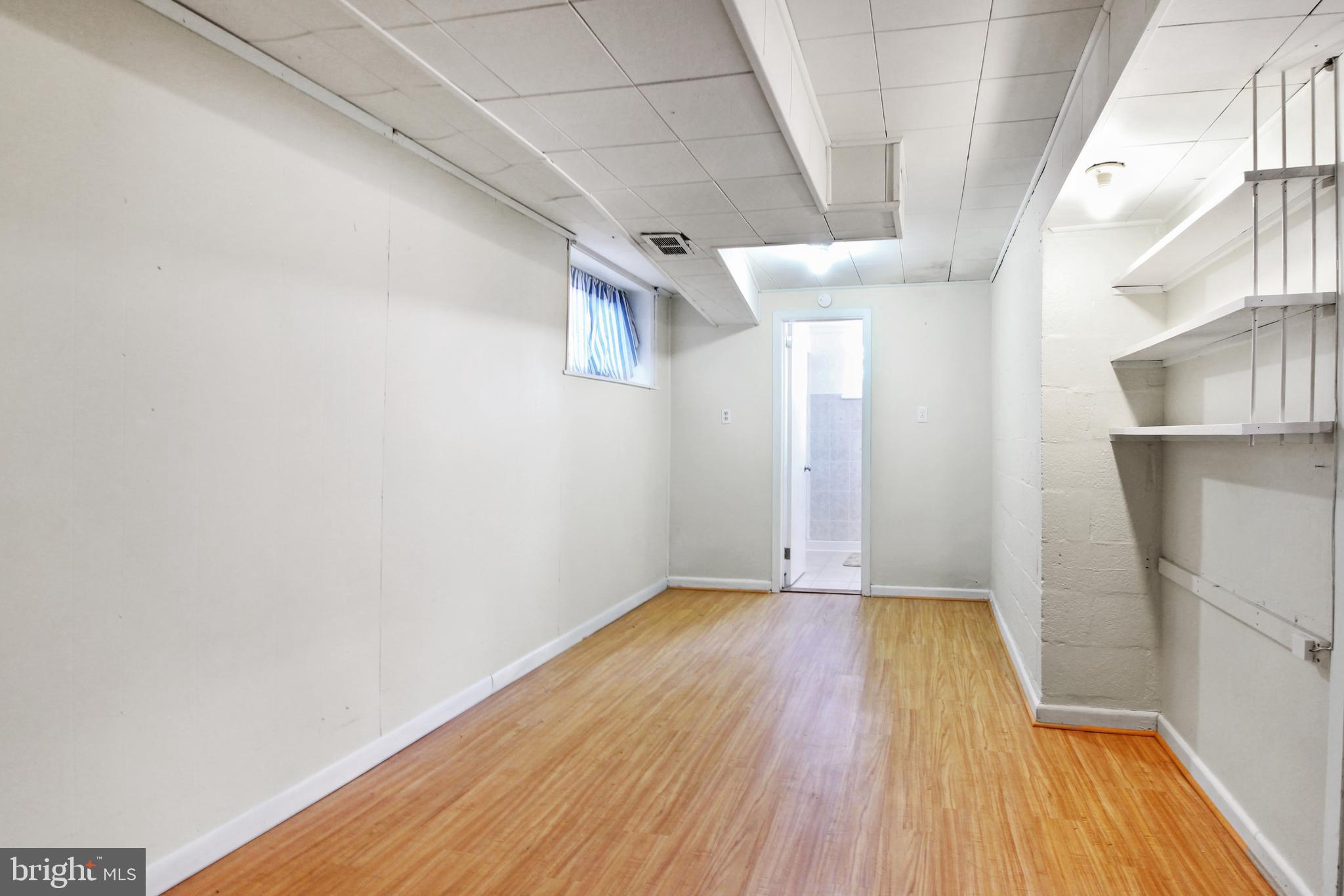 HIGH POINT - Residential Lease