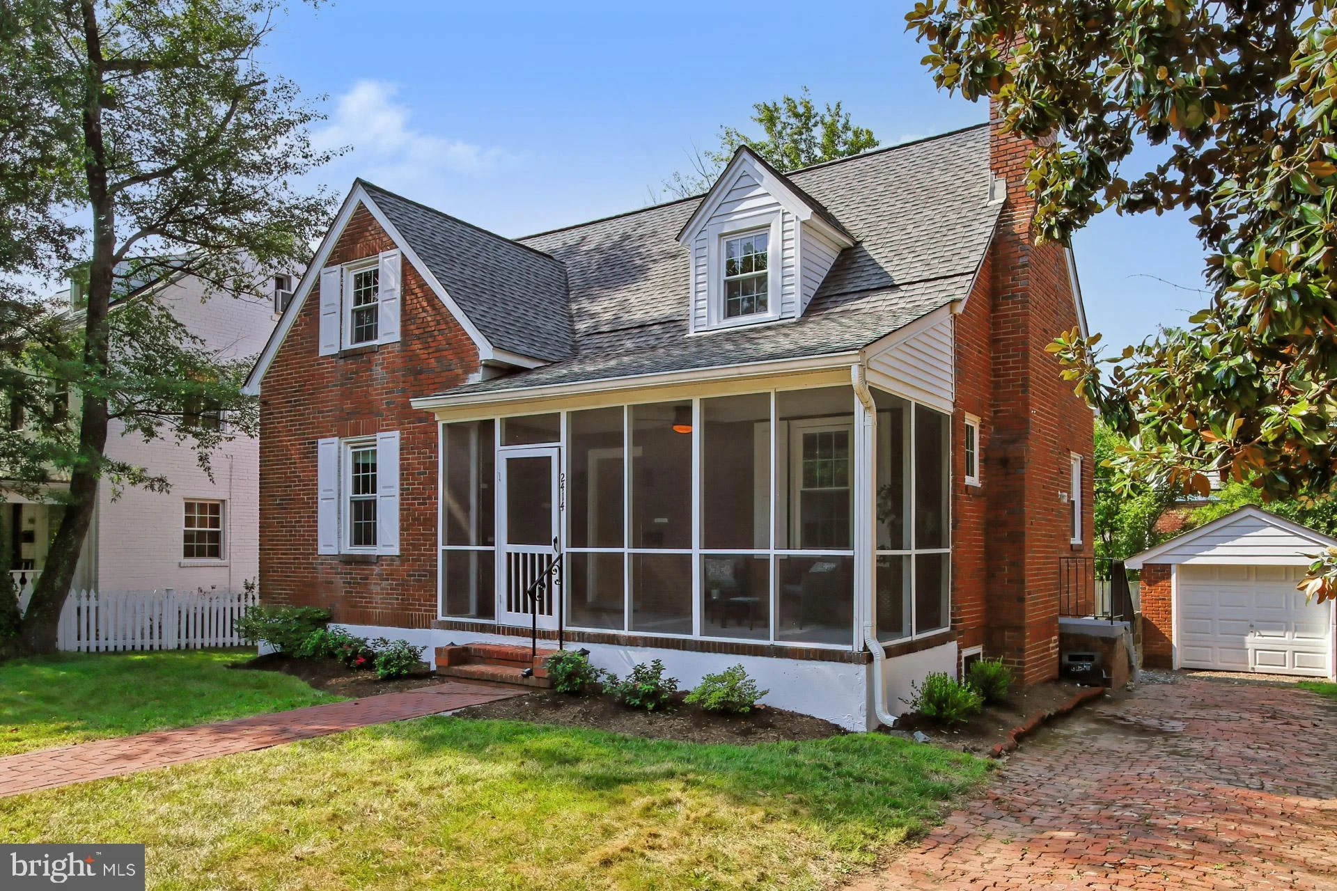 2414 Washington Boulevard, Arlington, VA 22201
