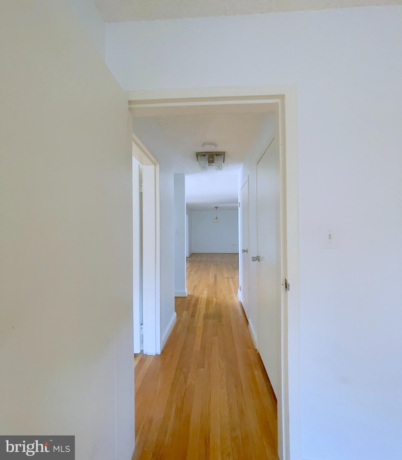 MACARTHUR PARK CONDOMINIUMS - Residential Lease