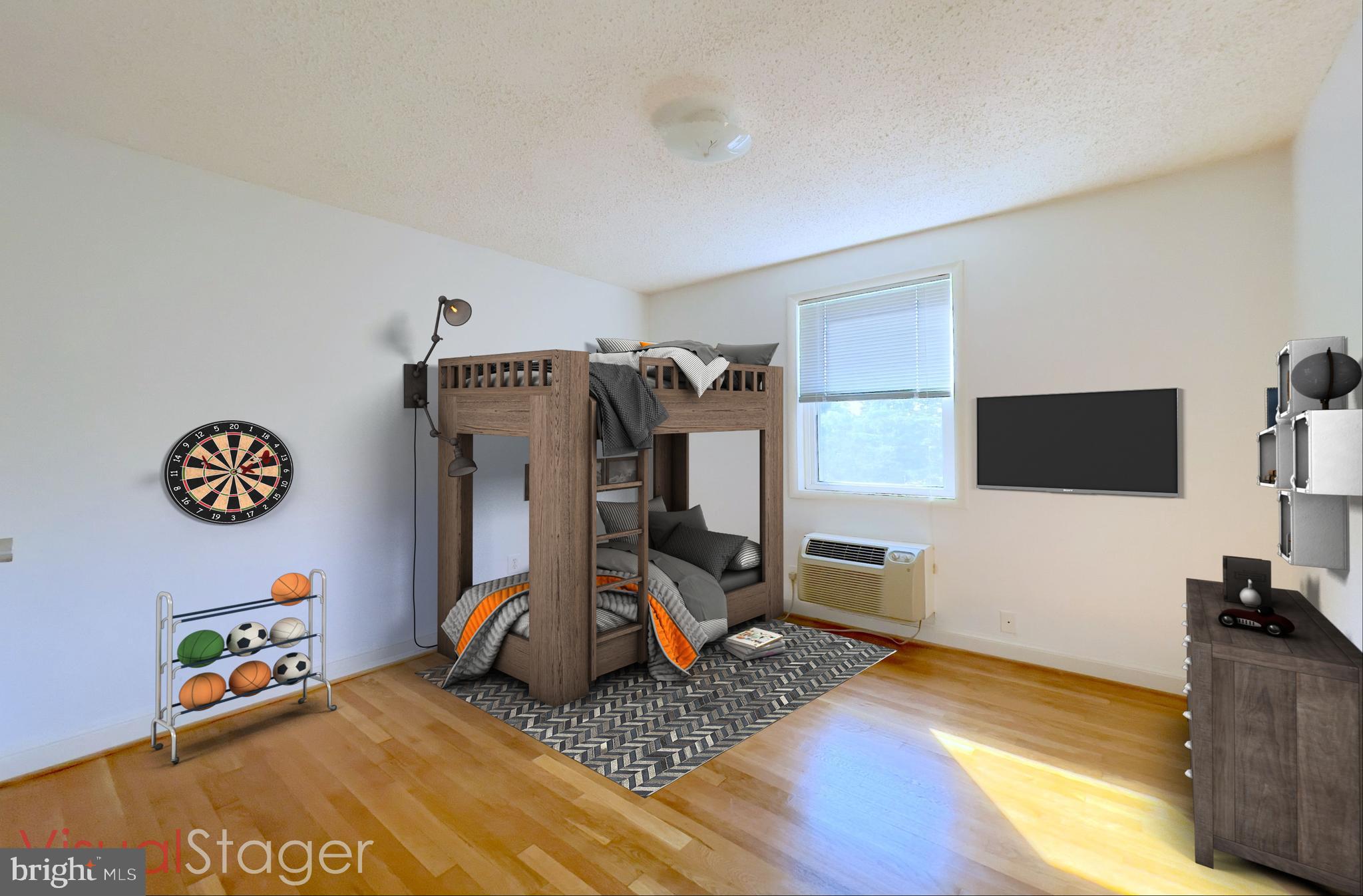 MACARTHUR PARK CONDOMINIUMS - Residential Lease