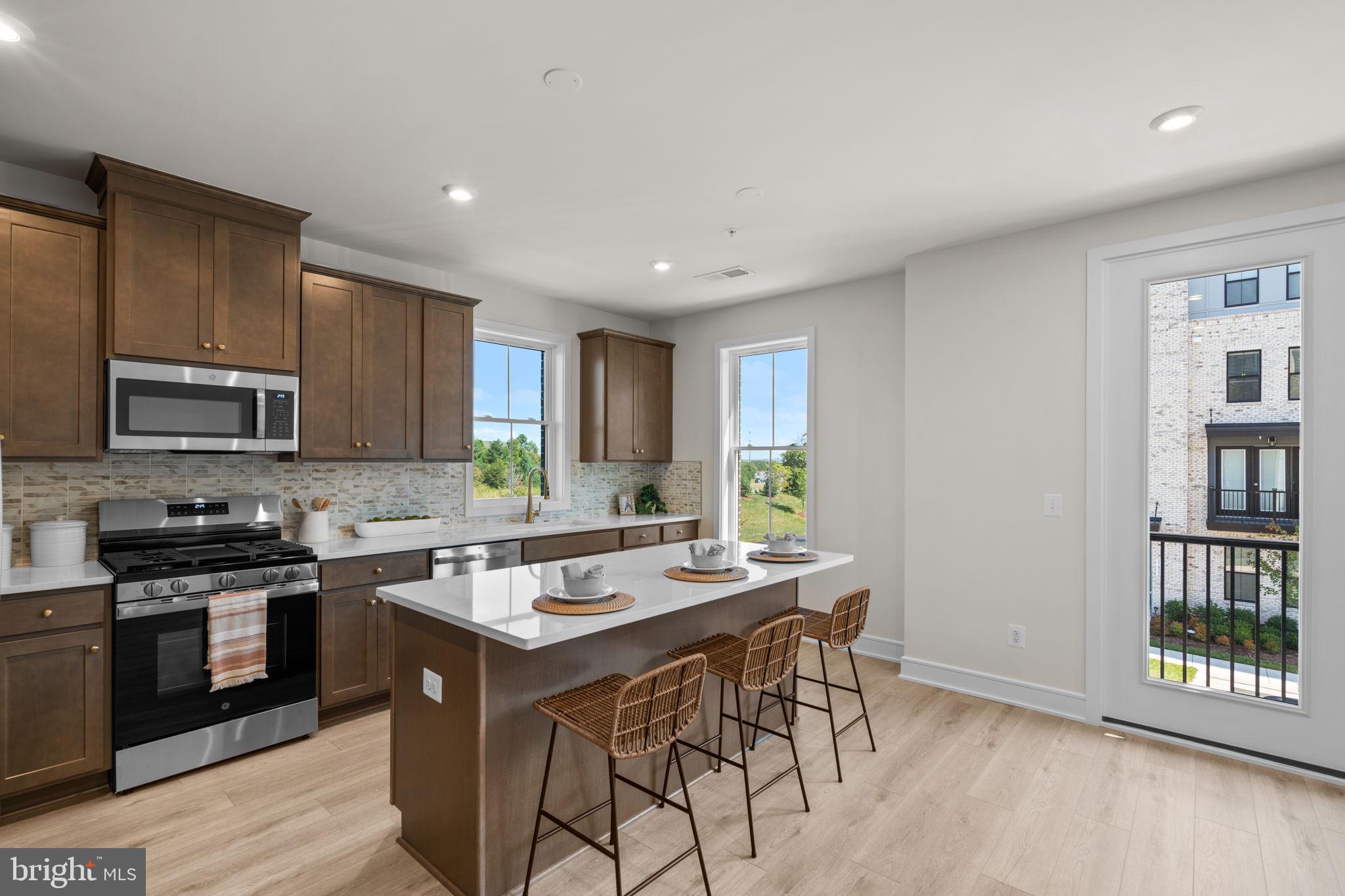 DEMOTT & SILVER - Residential