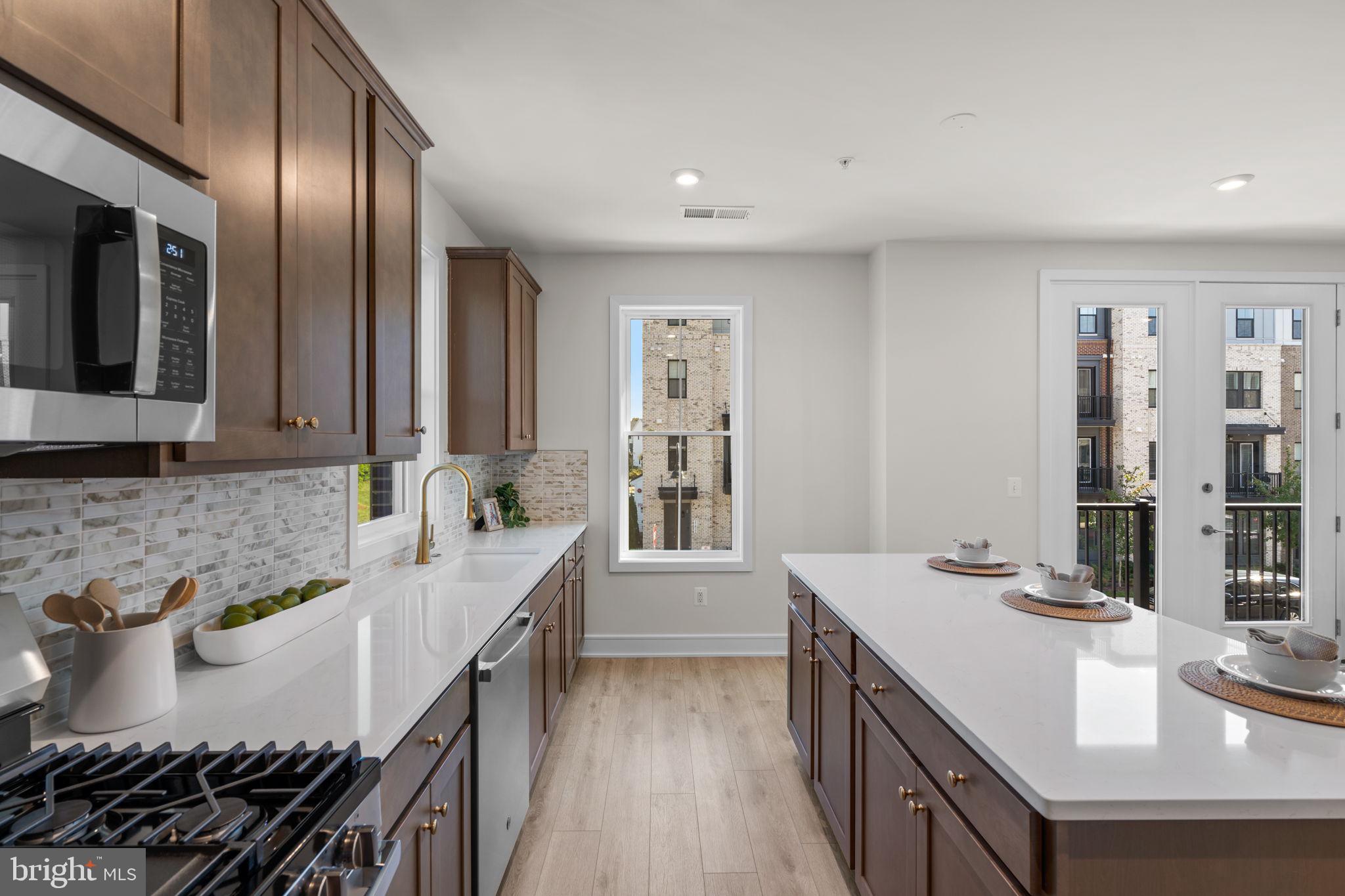 DEMOTT & SILVER - Residential