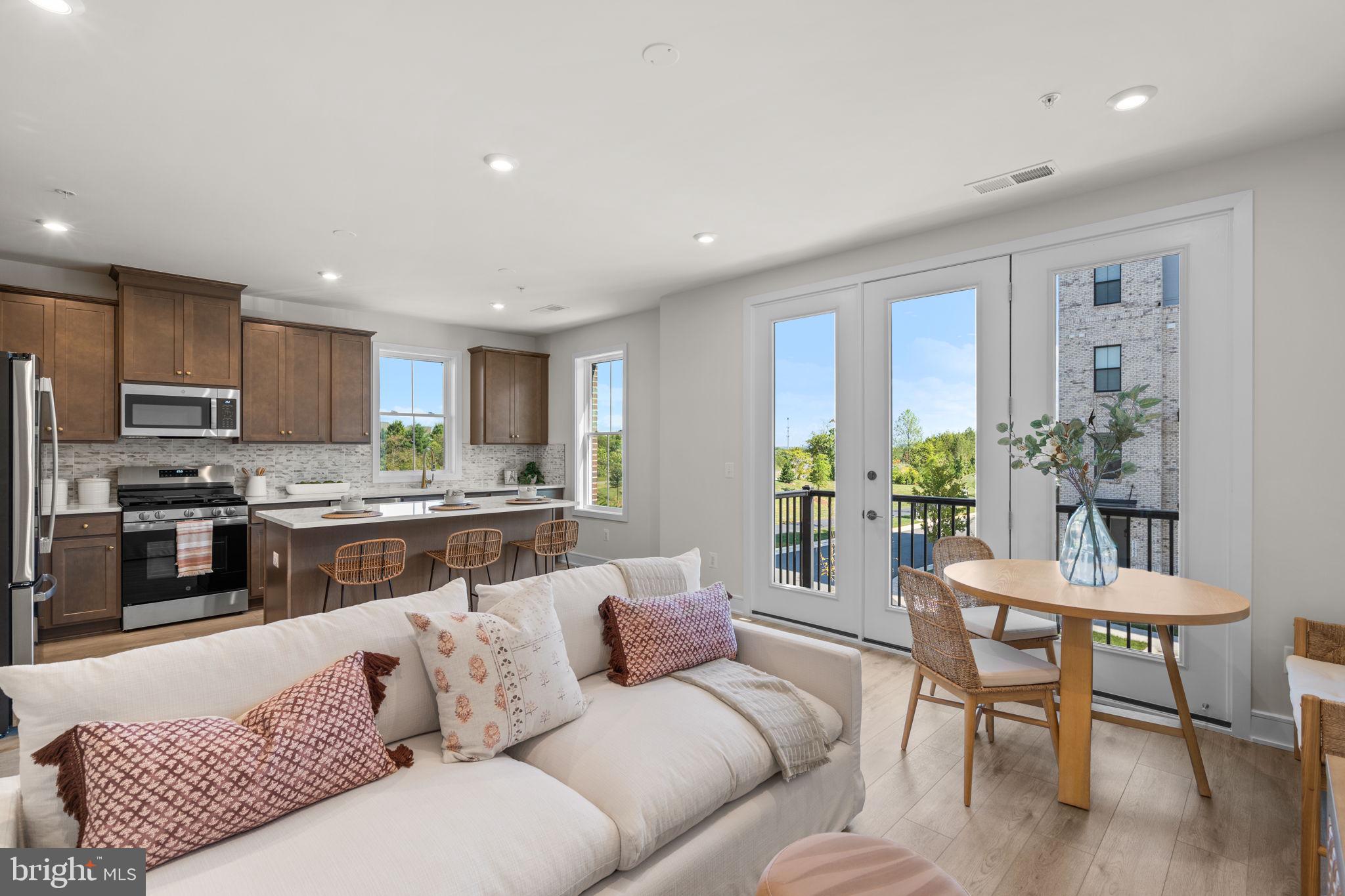 DEMOTT & SILVER - Residential