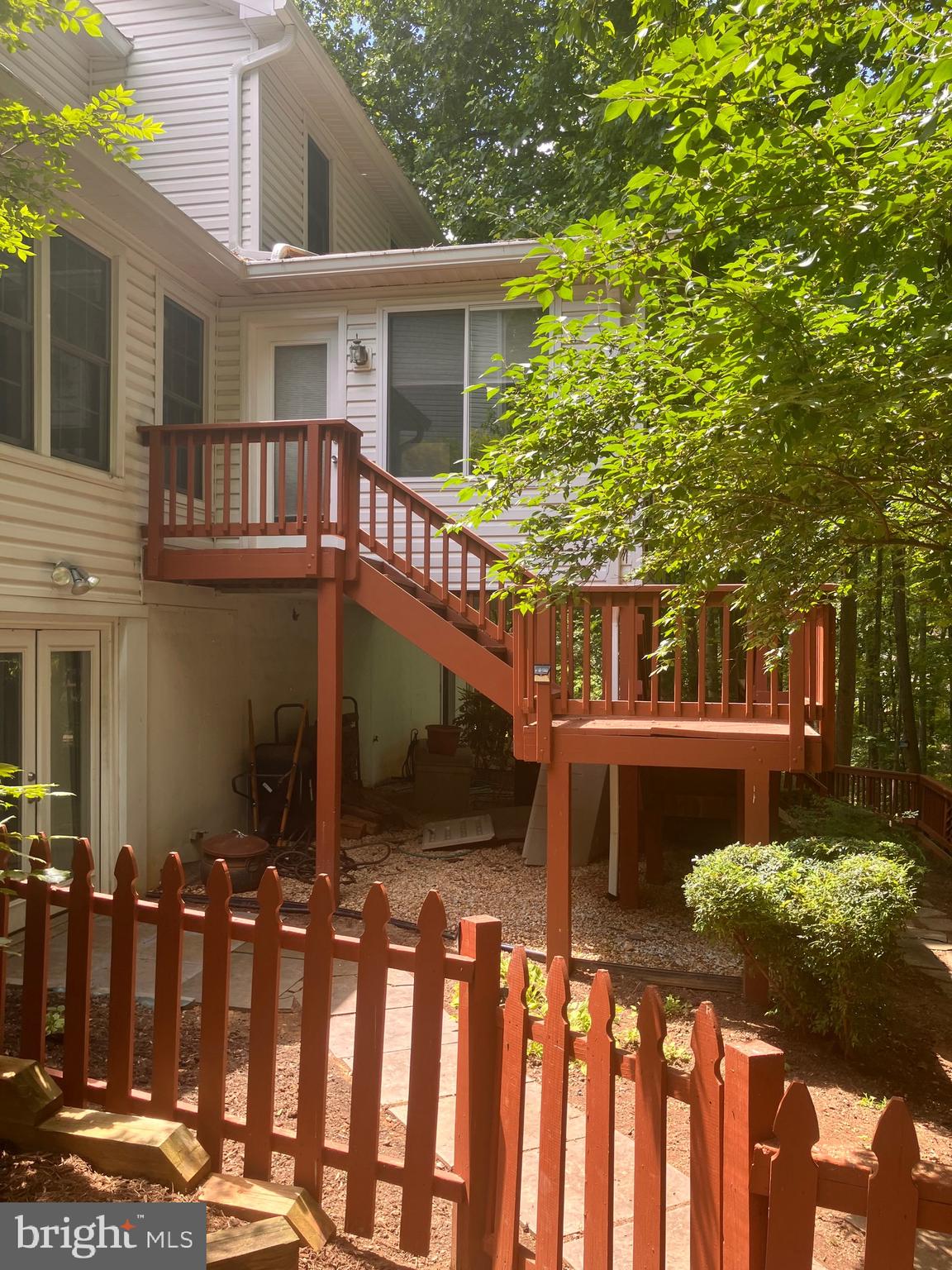 SNOWDENS MILL - Residential Lease