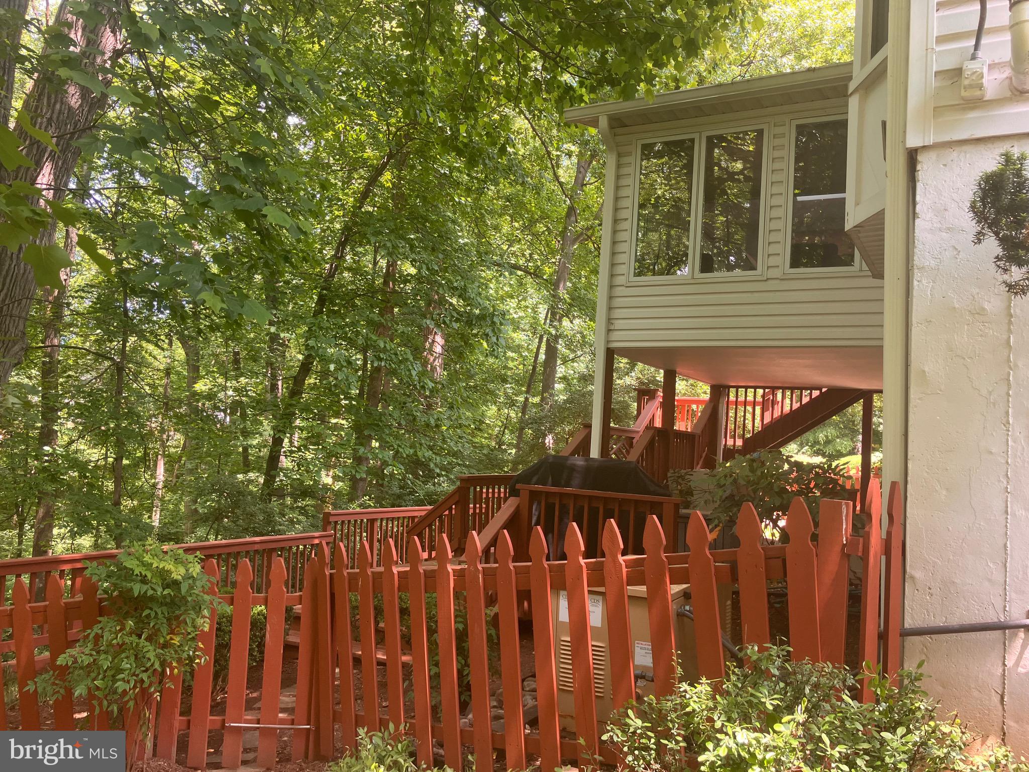 SNOWDENS MILL - Residential Lease