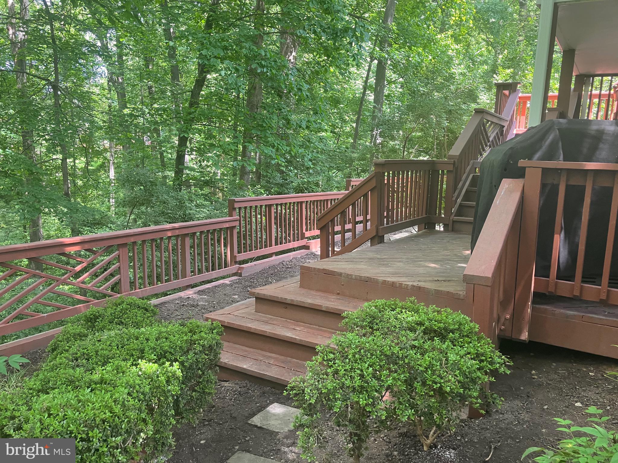 SNOWDENS MILL - Residential Lease