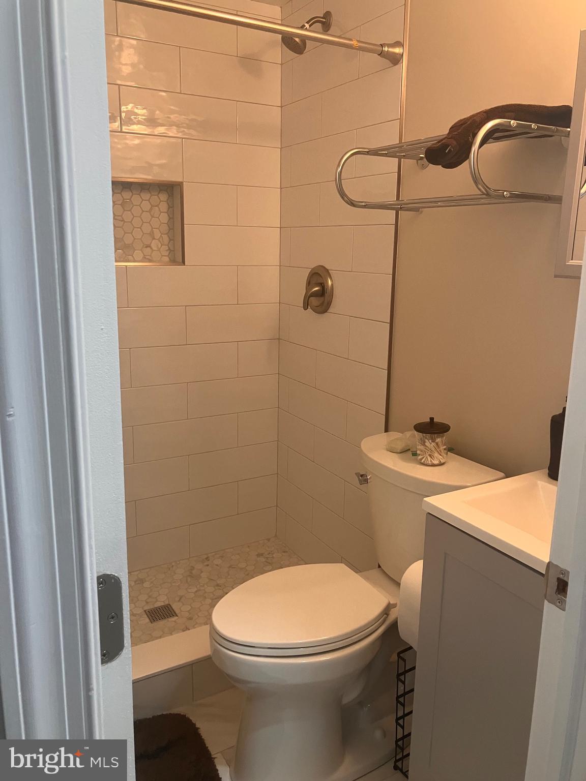 SNOWDENS MILL - Residential Lease