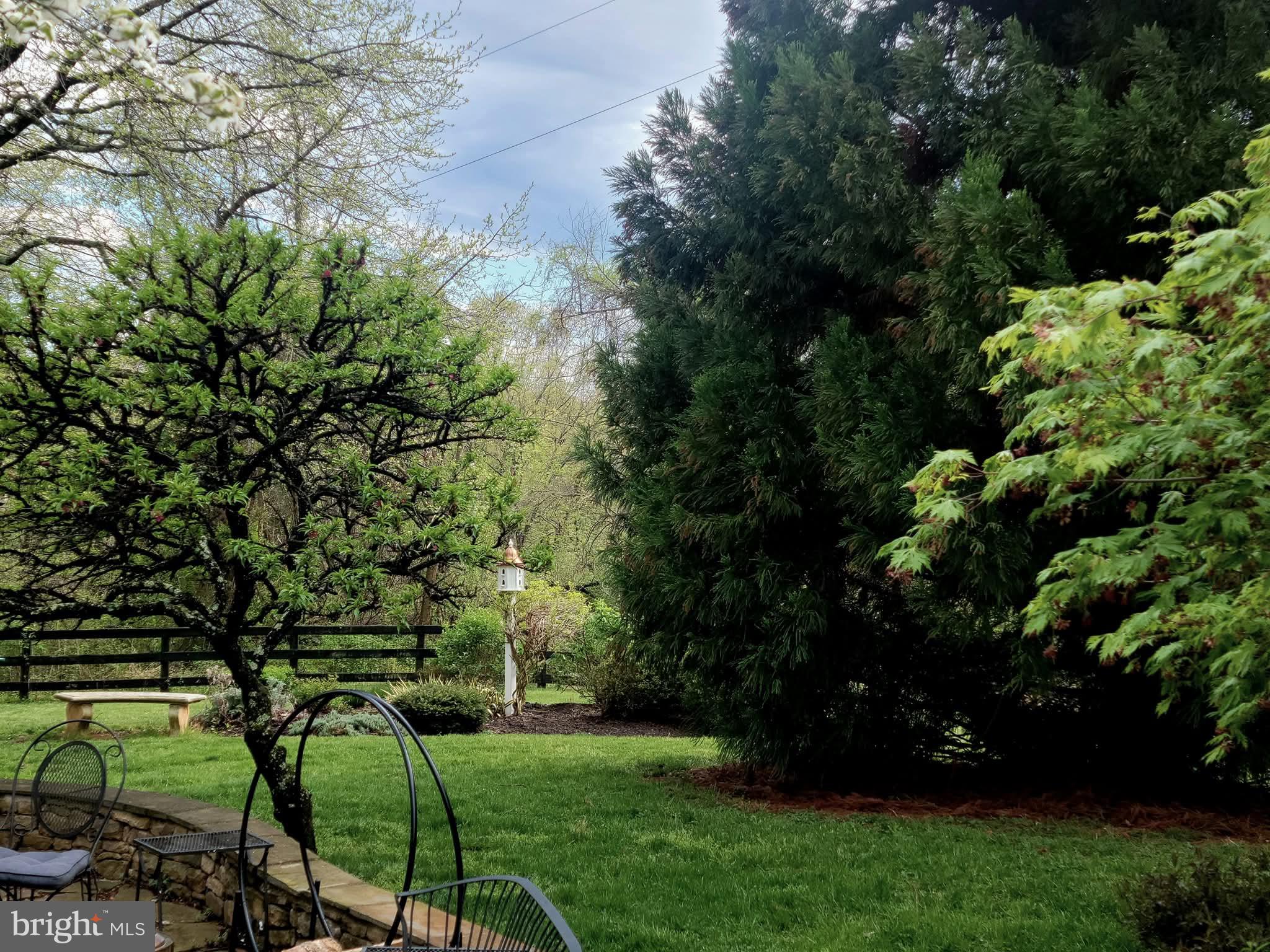 5556 MERRY OAKS ROAD