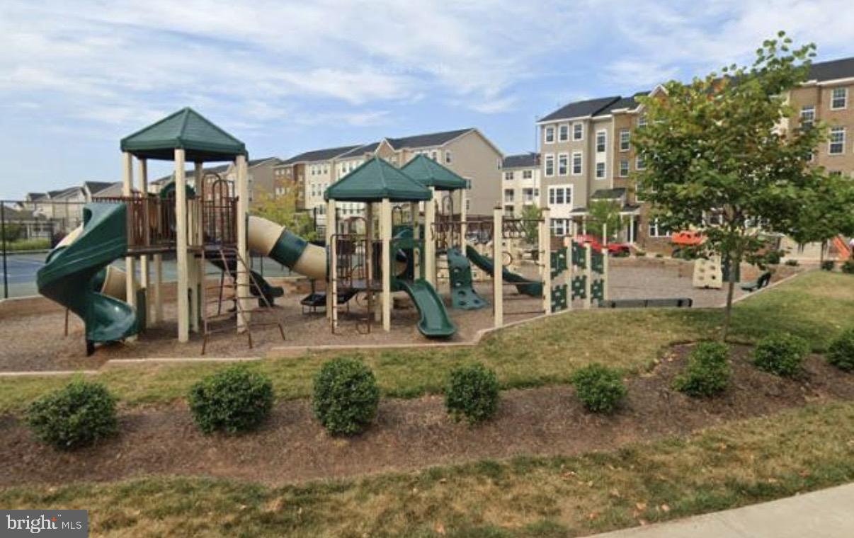 JEFFERSON PLACE - Residential