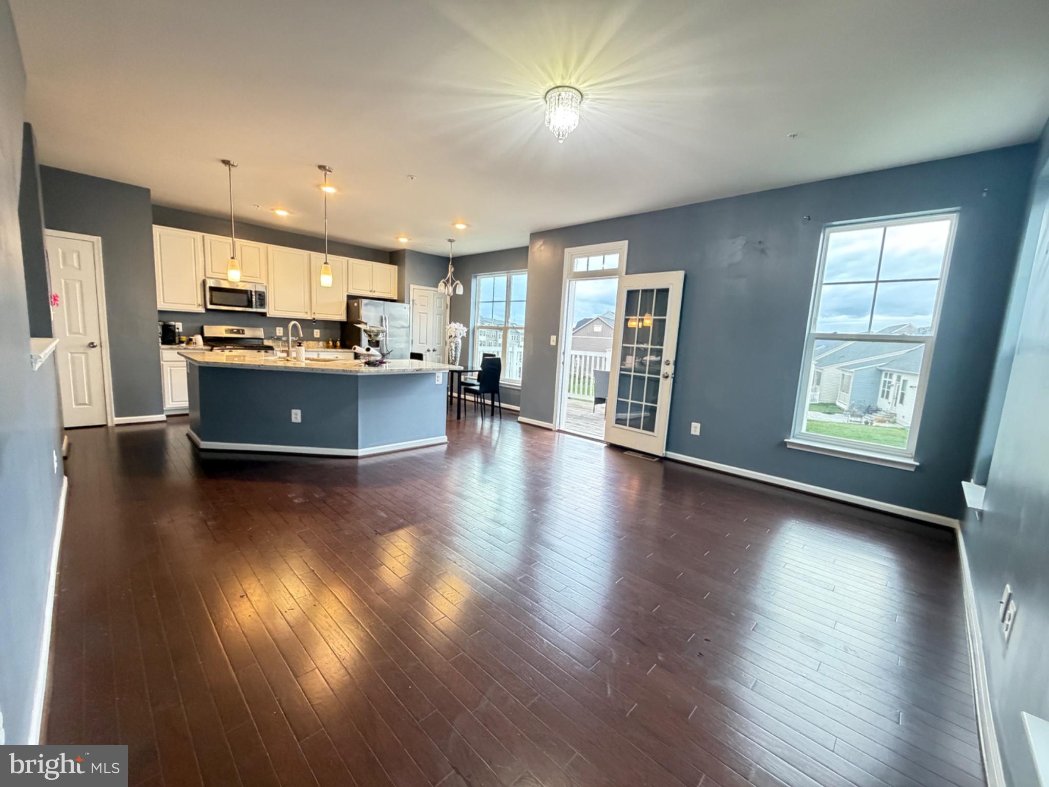 JEFFERSON PLACE - Residential