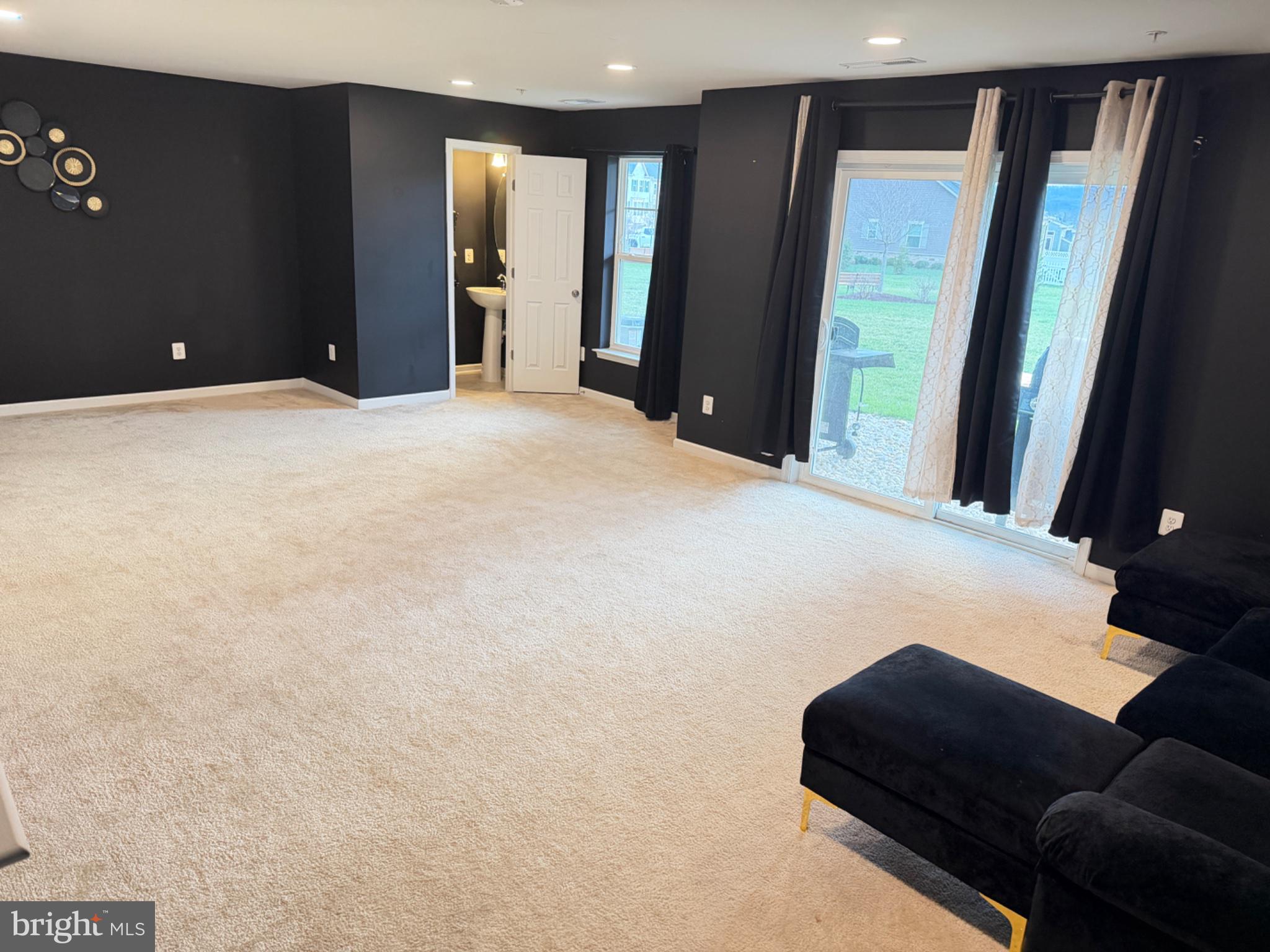 JEFFERSON PLACE - Residential