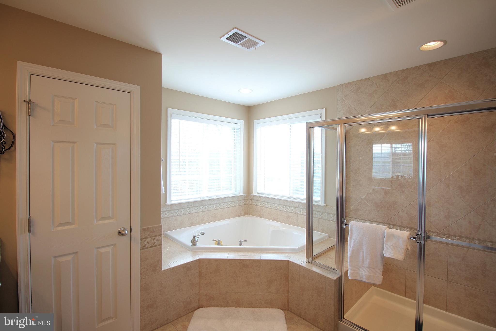 AUSTIN RIDGE - Residential