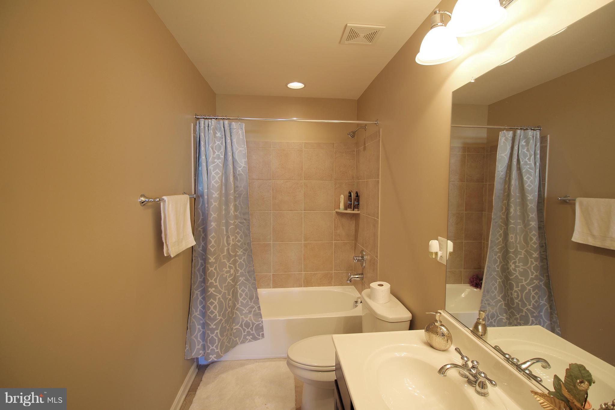 AUSTIN RIDGE - Residential