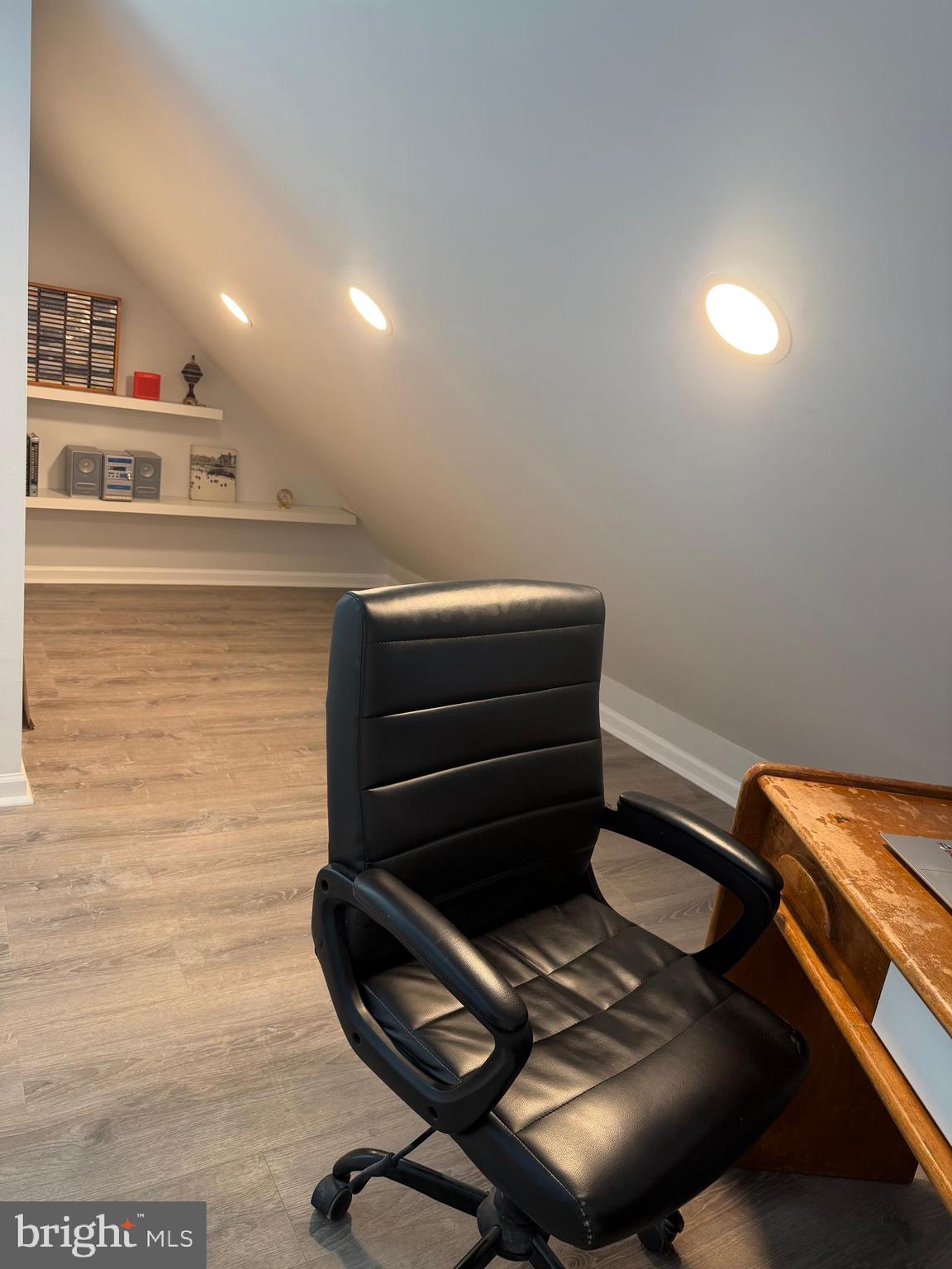 CRESTMONT HILLS - Residential