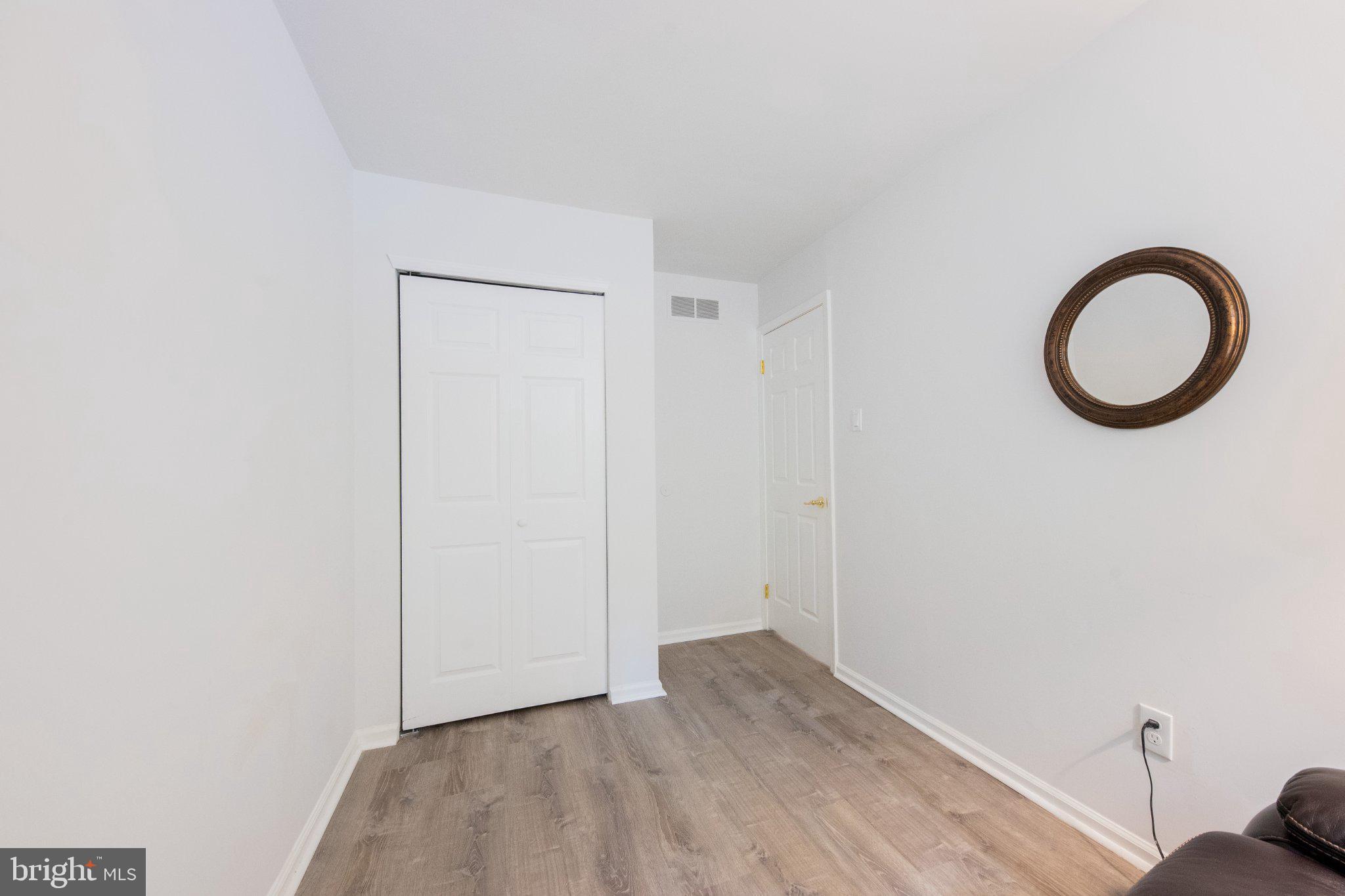 CRESTMONT HILLS - Residential