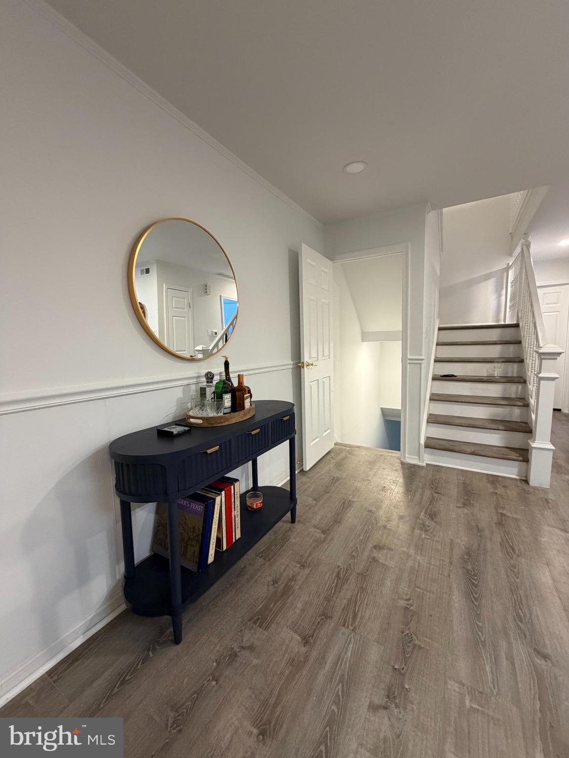 CRESTMONT HILLS - Residential