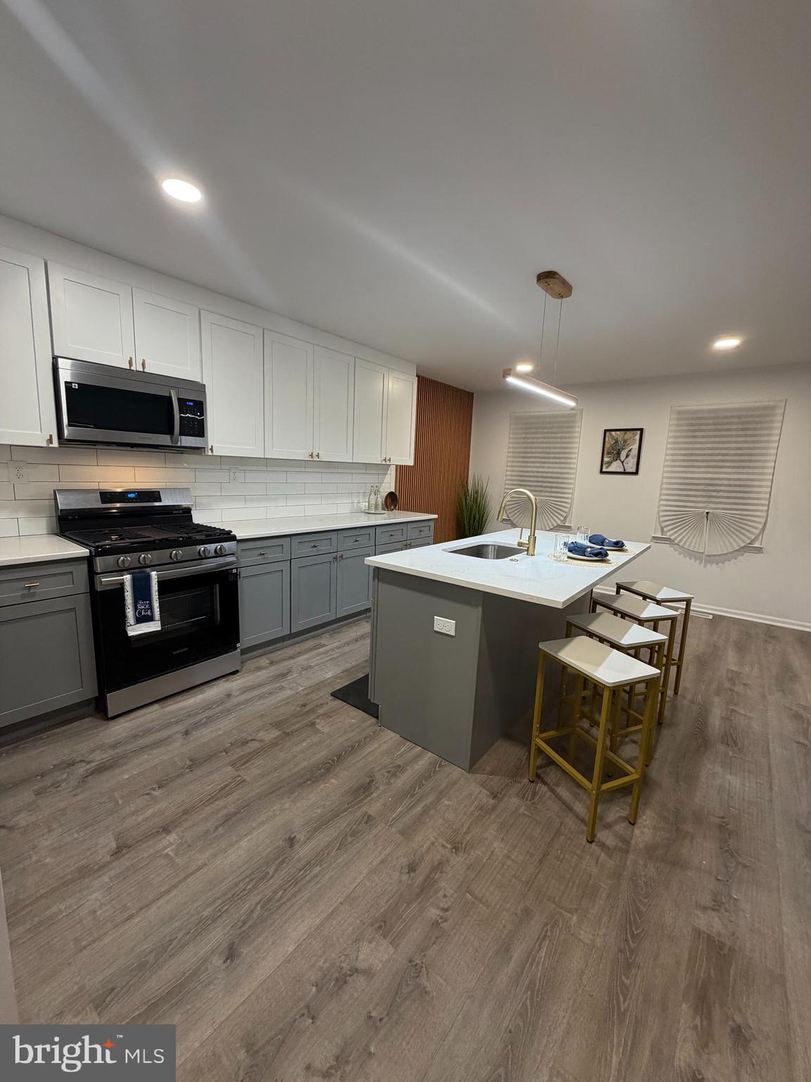 CRESTMONT HILLS - Residential