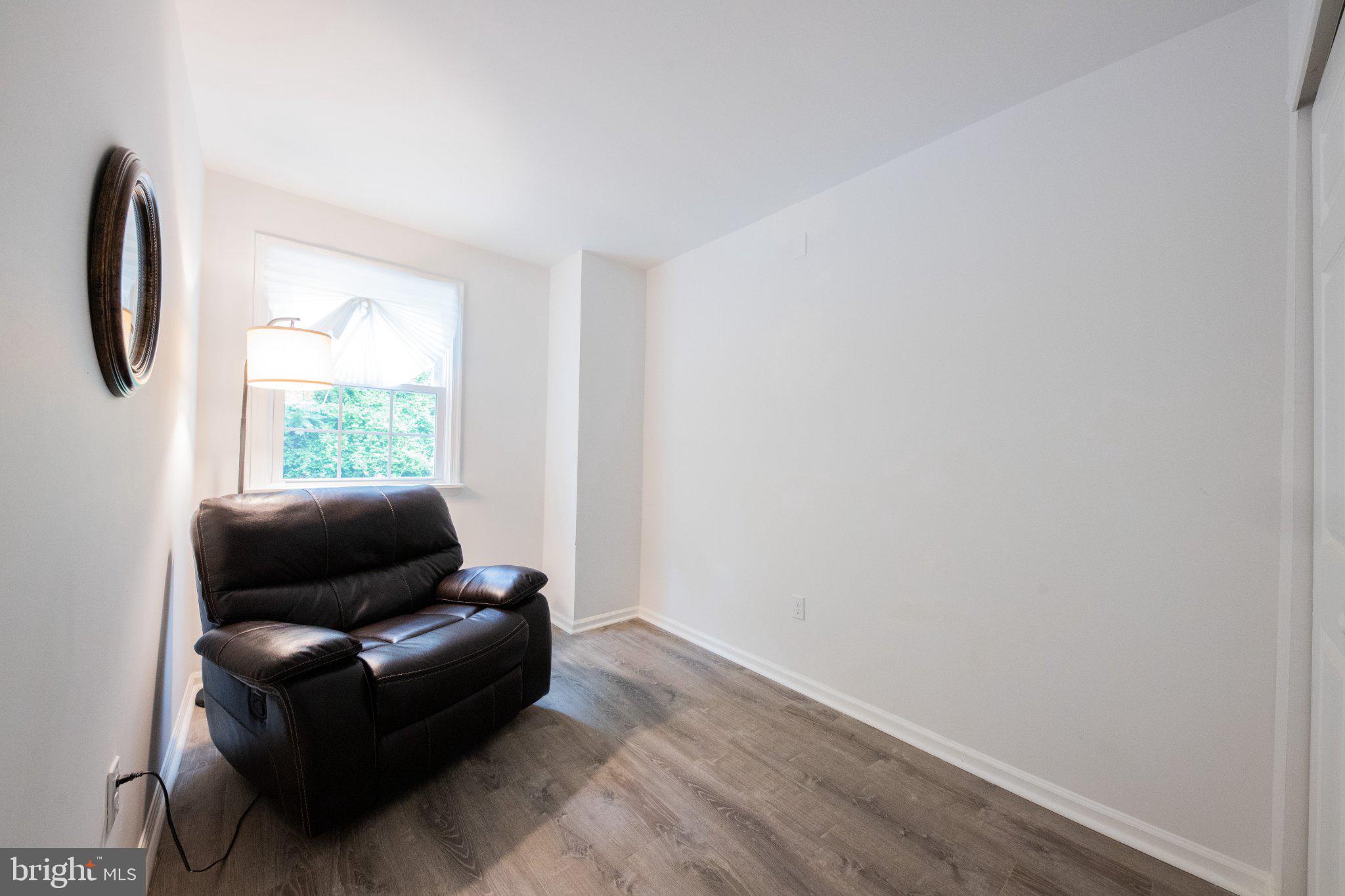 CRESTMONT HILLS - Residential