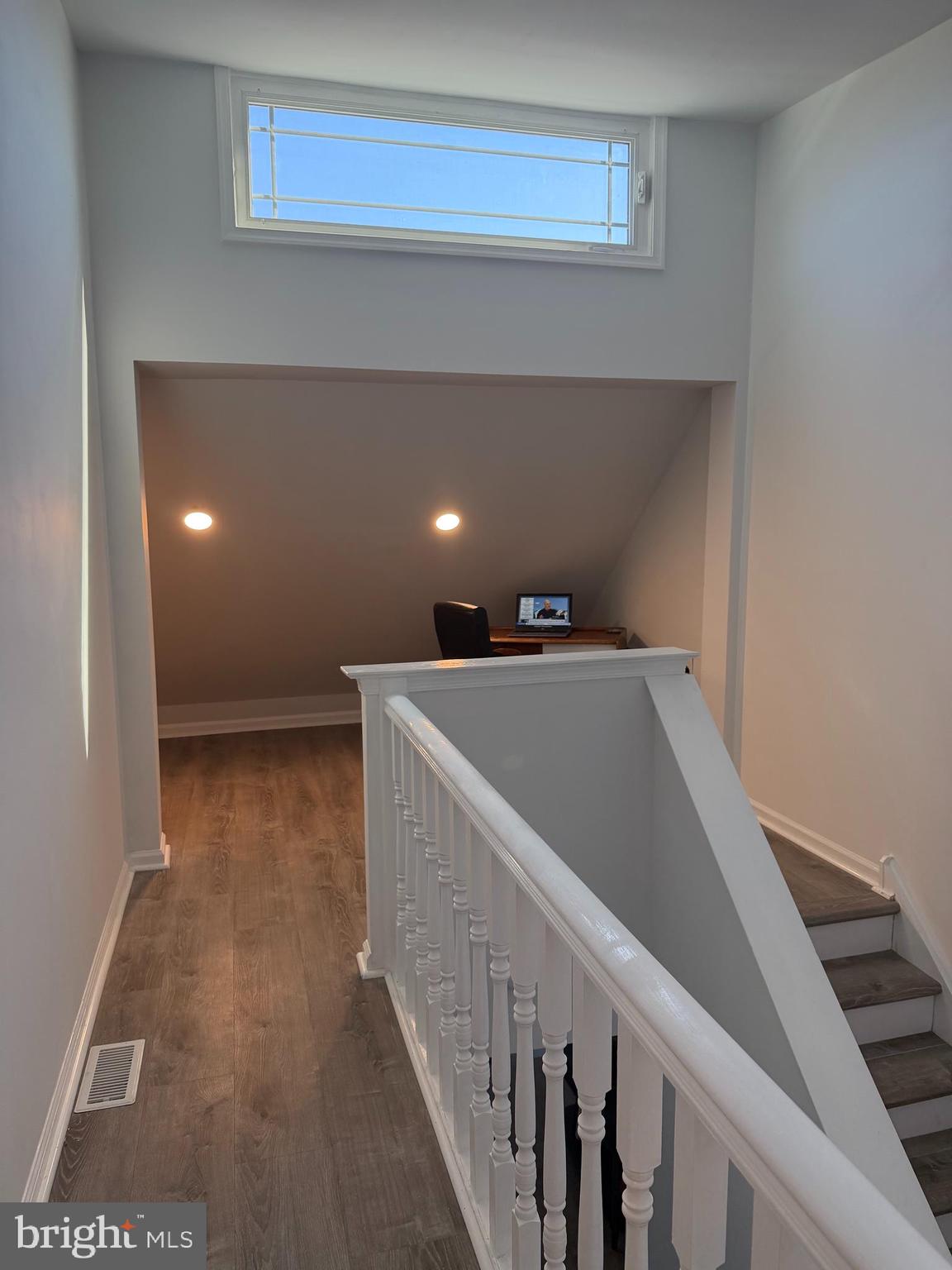 CRESTMONT HILLS - Residential