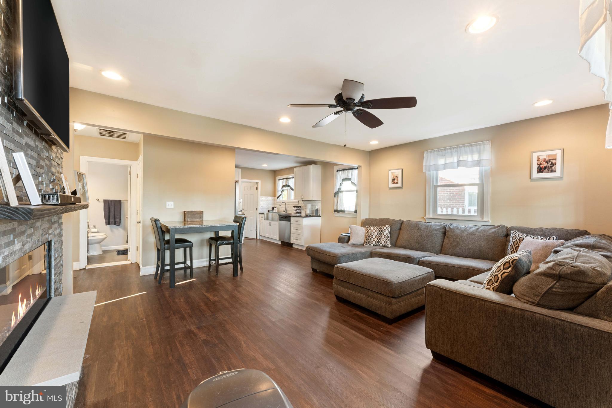 SOMERTON - Residential