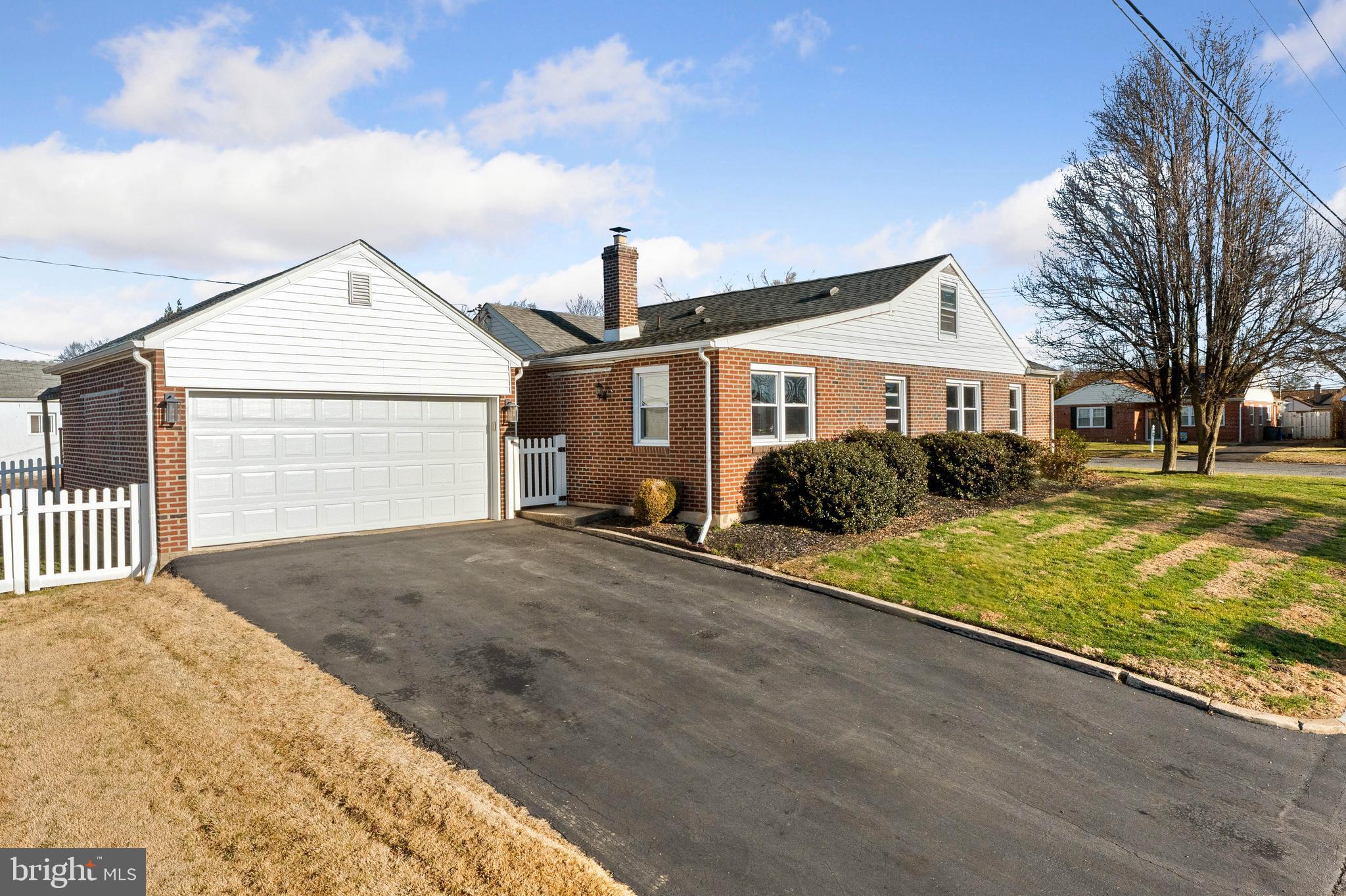 SOMERTON - Residential