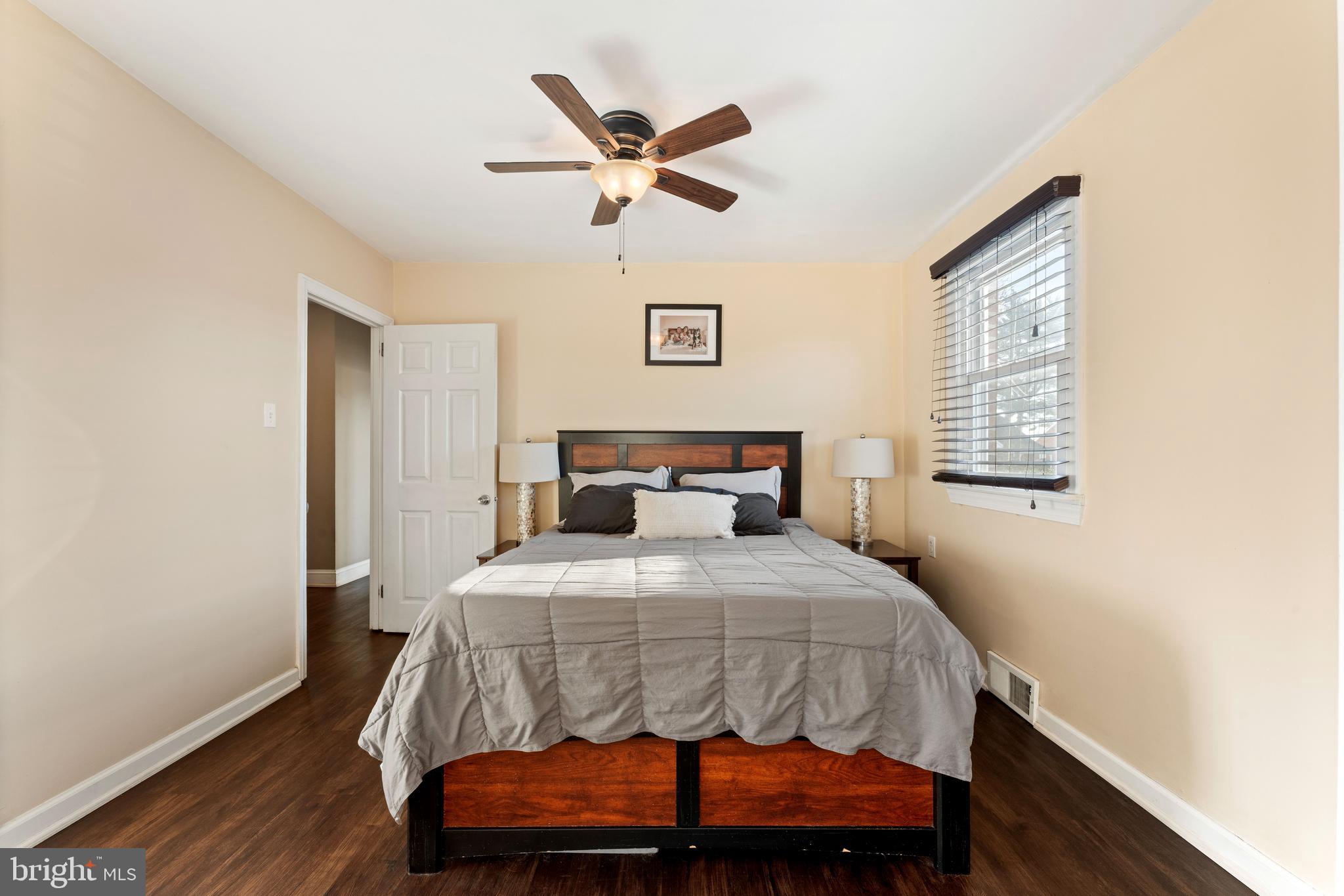 SOMERTON - Residential