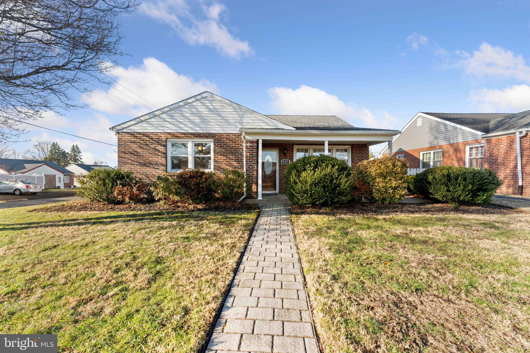 SOMERTON - Residential