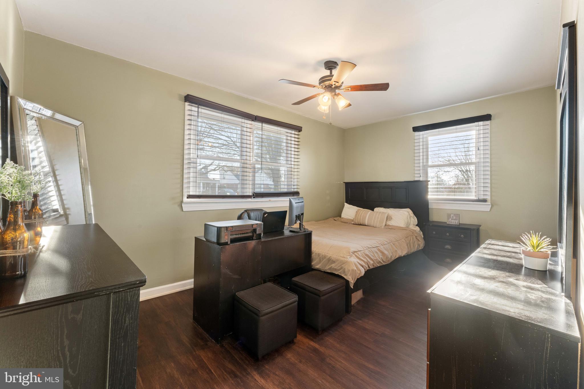 SOMERTON - Residential