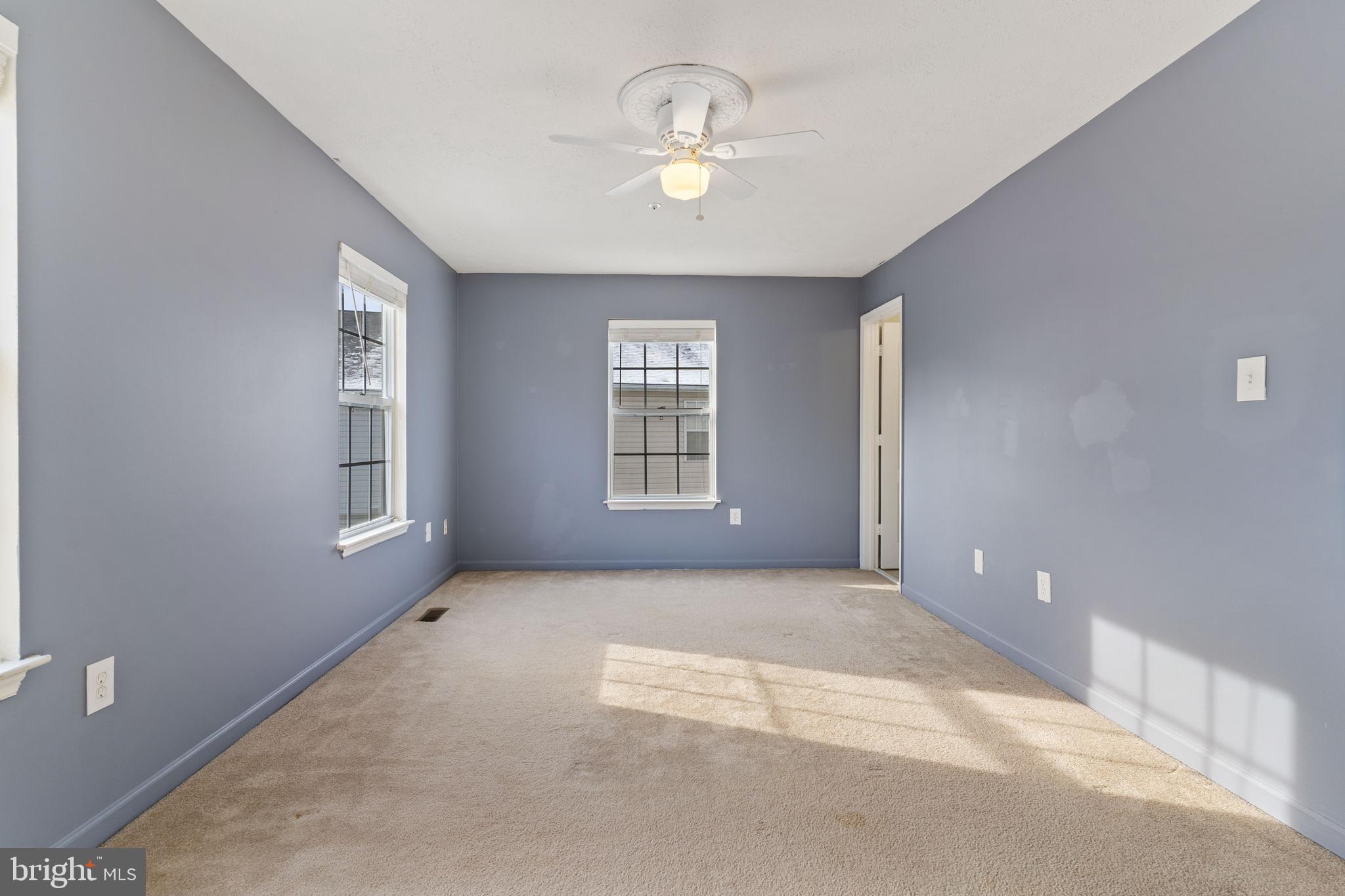 SOUTH HAMPTON SUB - Residential