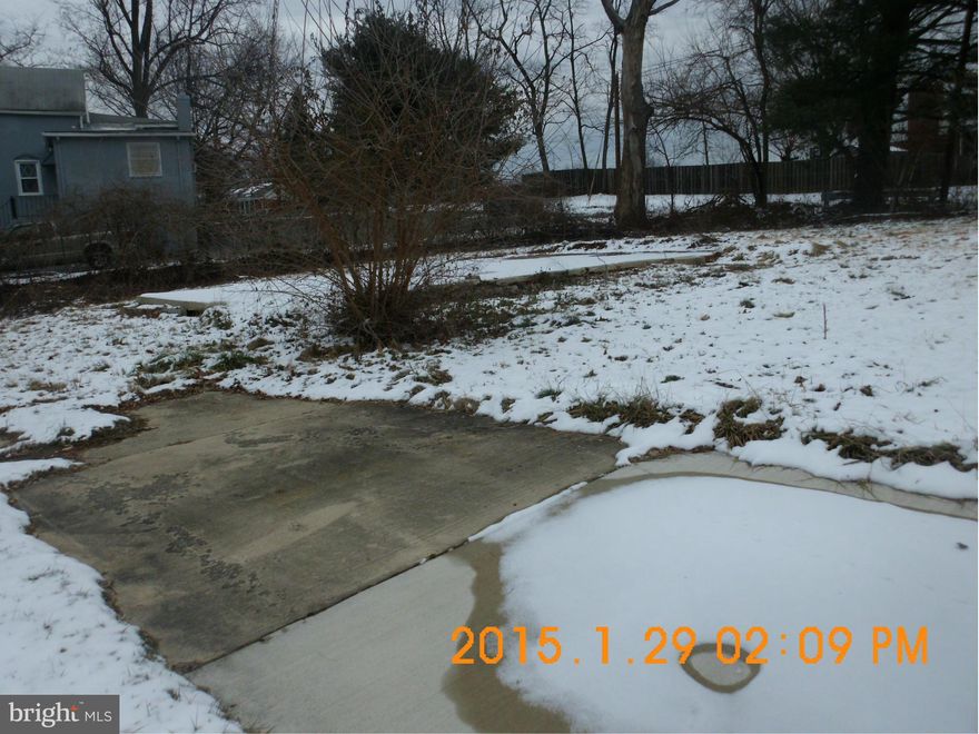 ******SOLD AS IS*****INVESTOR'S ALERT!!!I***BANK OWNED*****QUICK RESPONSE*****HUGE POTENTIAL***THIS  USED TO BE A  SINGLE  FAMILY HOME AND WAS BURNED DOWN SO IS ONLY THE LOT LEFT***LOCATED IN A NEIGHBORHOOD CLOSE TO ALL SHOPPING NEEDS AND MAJOR HIGHWAYS****I SUBMIT OFFERS AS I GET THEM****