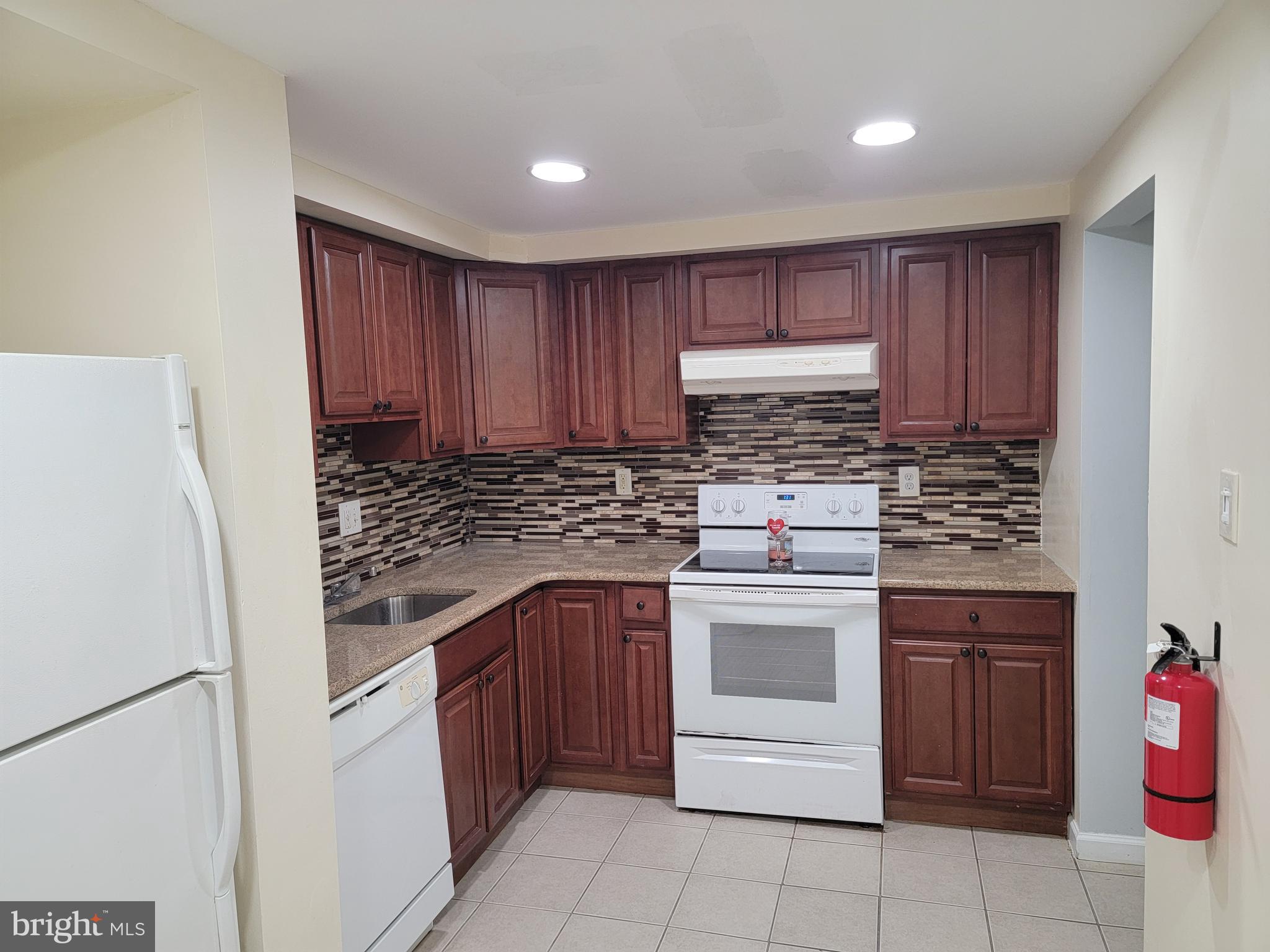 1708 TIMBER CREECK