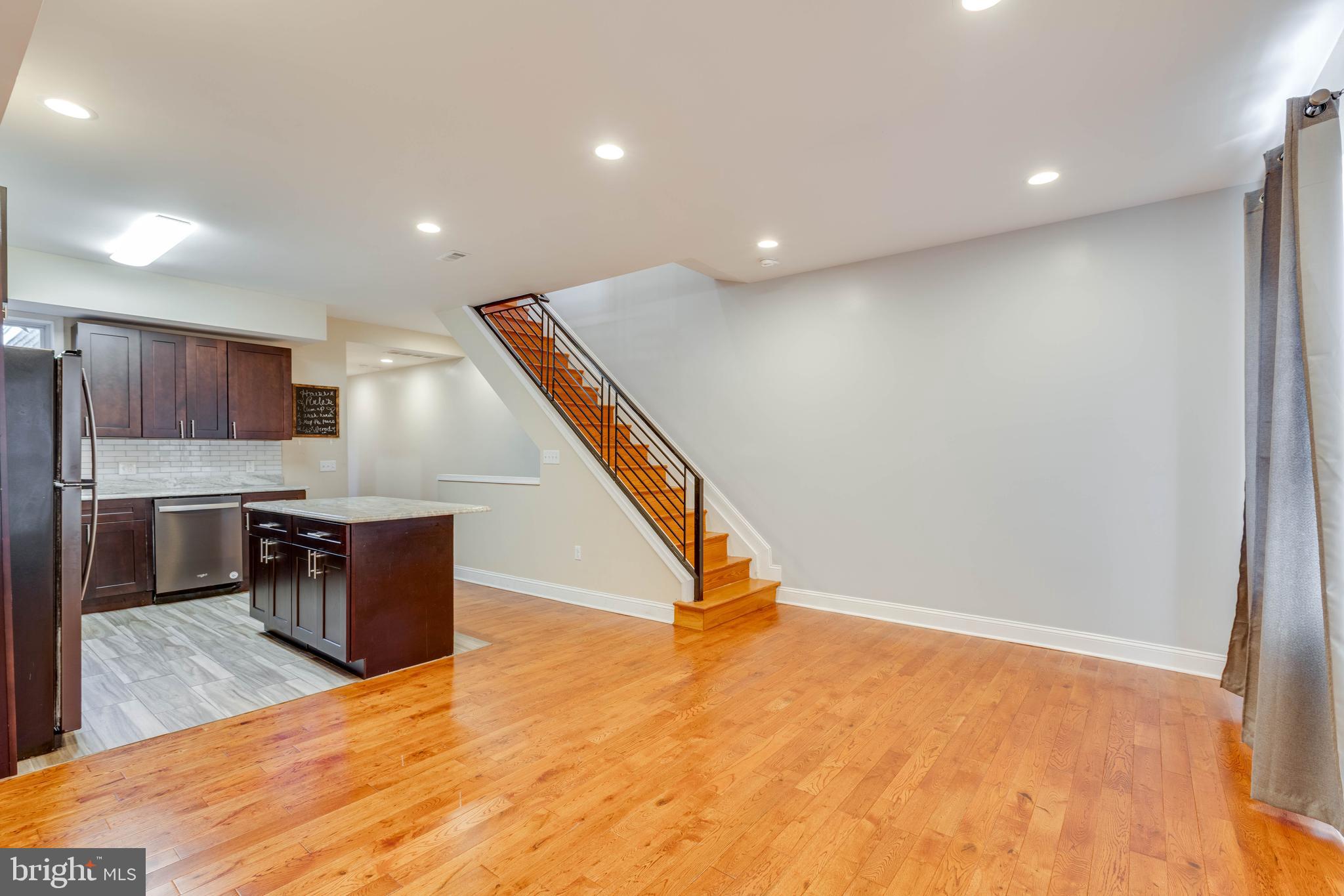TEMPLE UNIVERSITY - Residential Lease