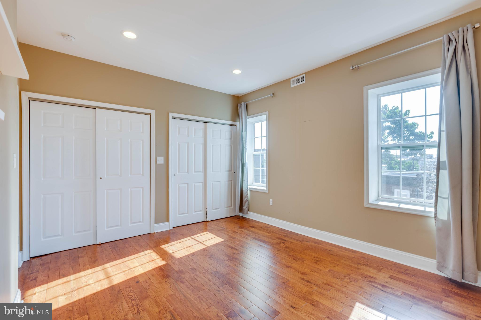 TEMPLE UNIVERSITY - Residential Lease