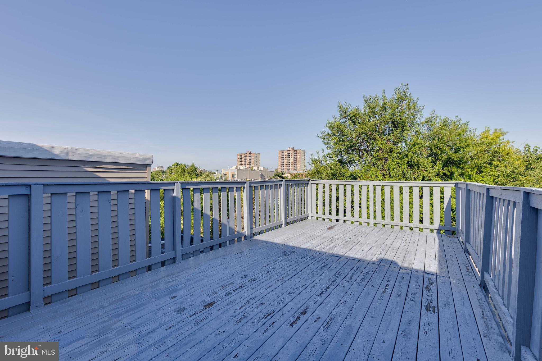 TEMPLE UNIVERSITY - Residential Lease