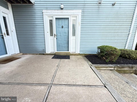 Townhouse For Rent - 63 Hillcroft Way<br/> NEWTOWN, PA 18940