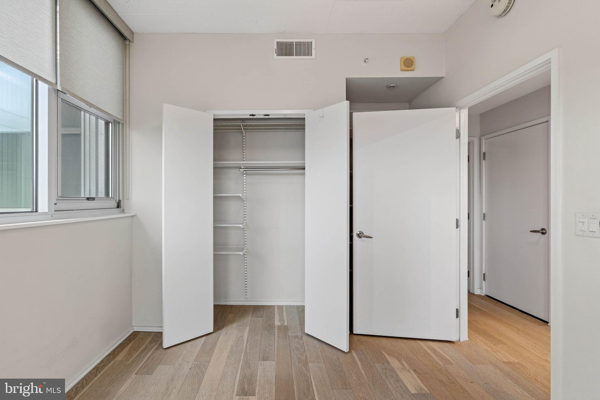 CLARENDON - Residential Lease