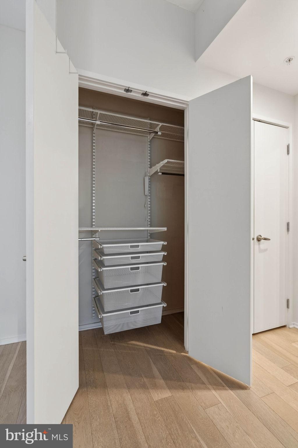 CLARENDON - Residential Lease