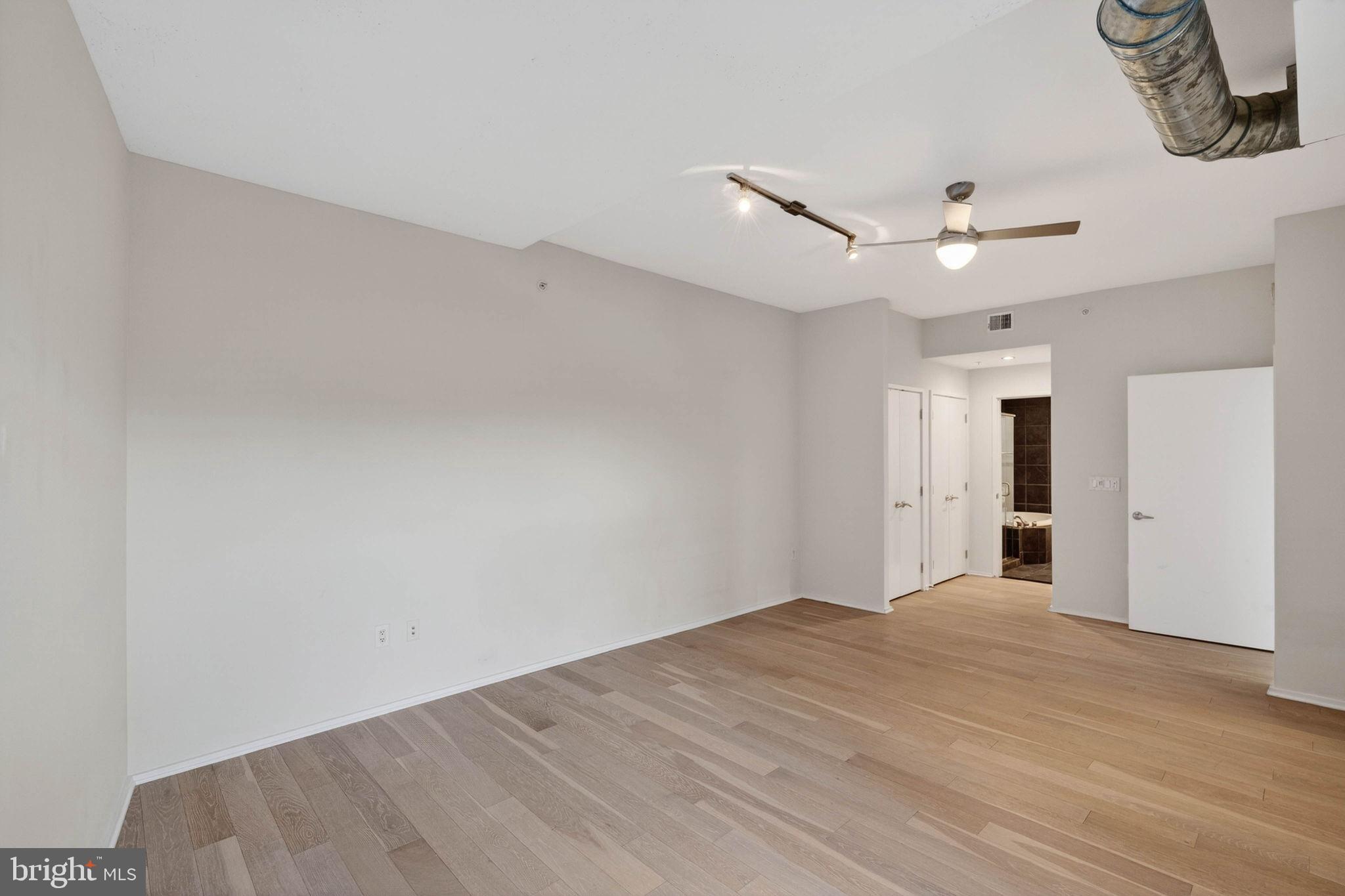 CLARENDON - Residential Lease