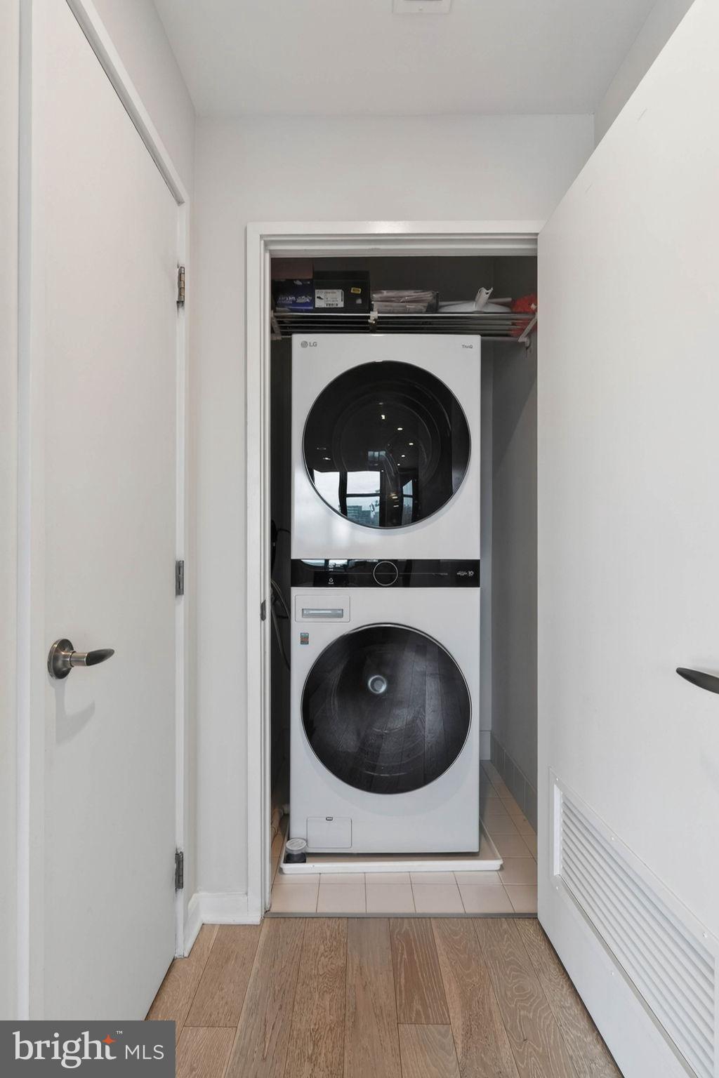 CLARENDON - Residential Lease