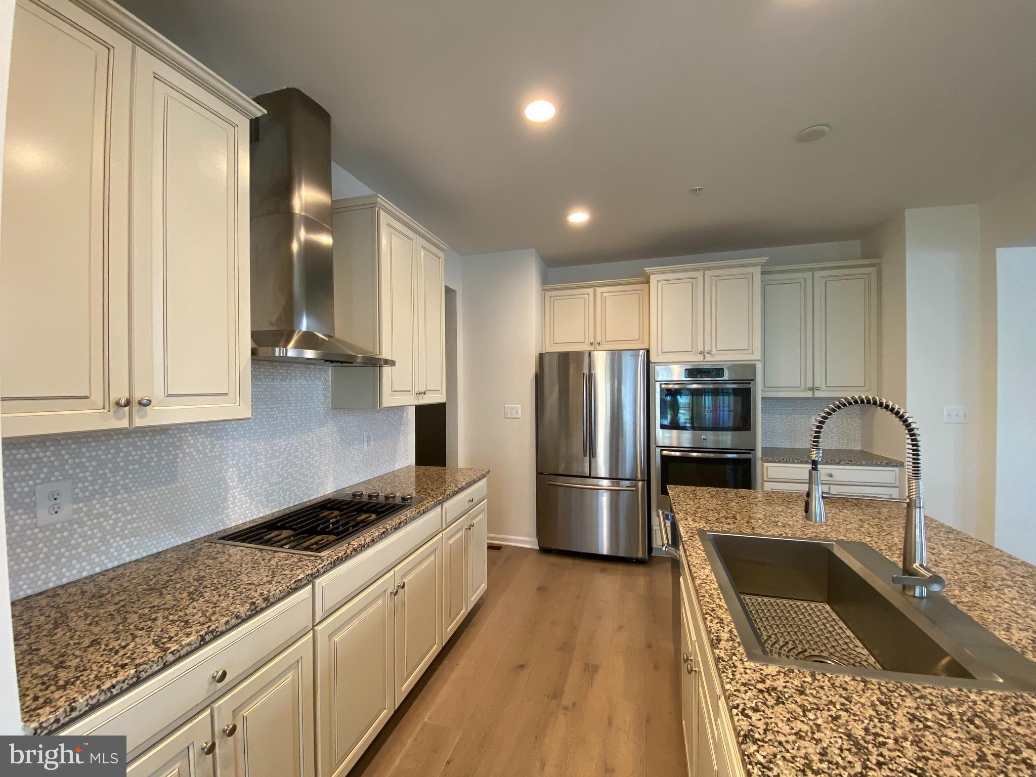 POPLAR RUN - Residential