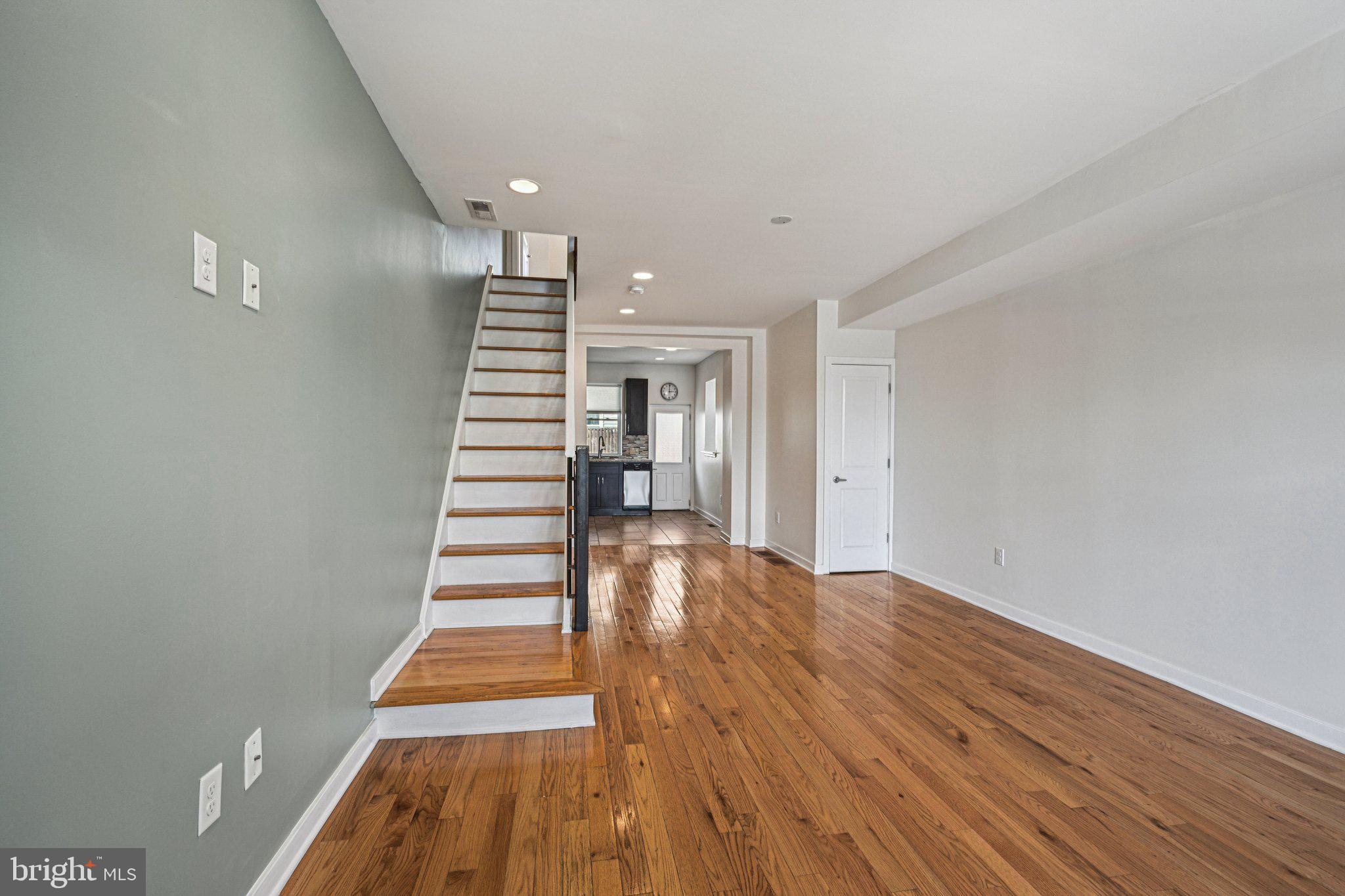 137 W PORTER STREET