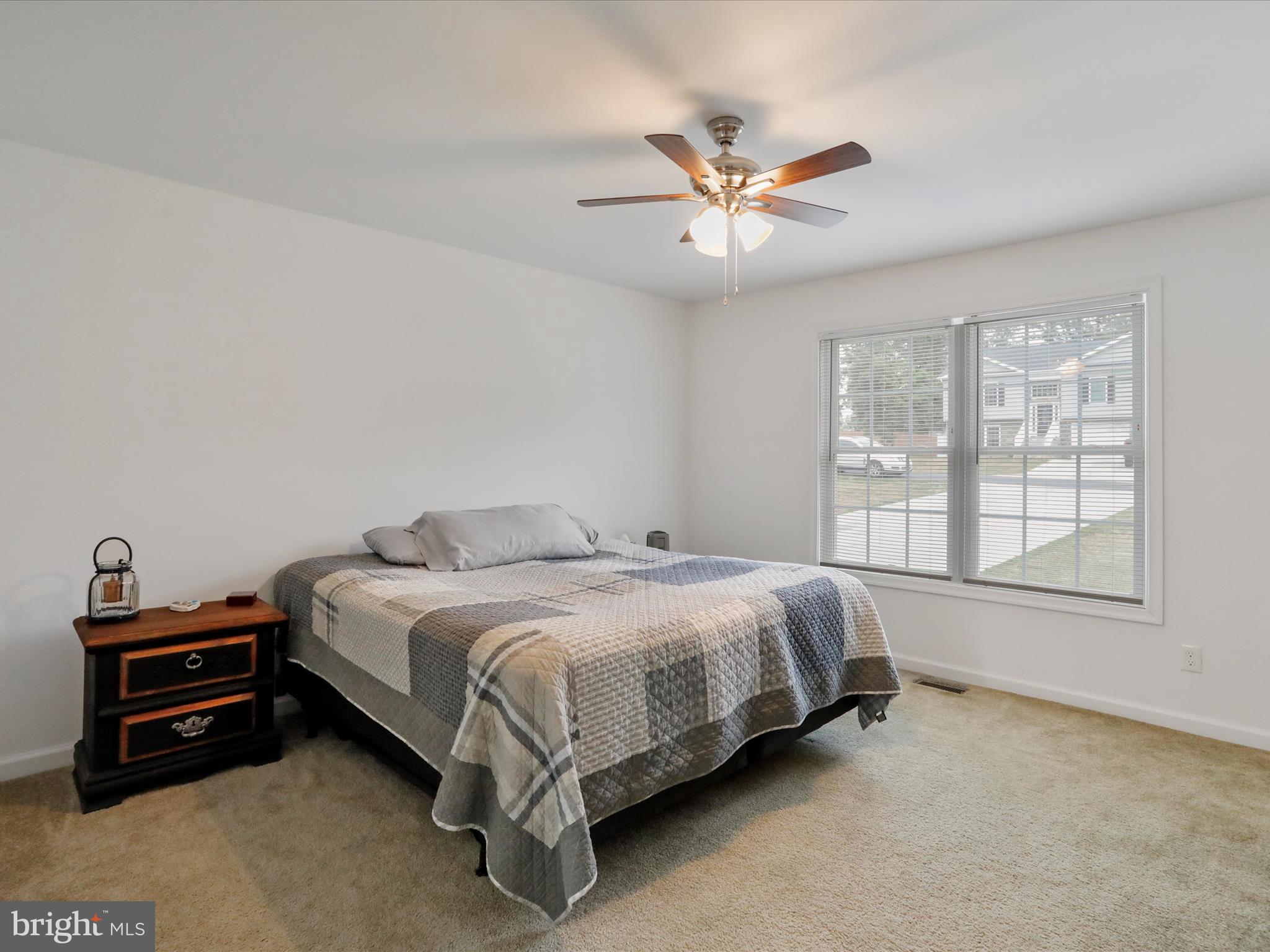 MIDDLE CREEK MANOR - Residential