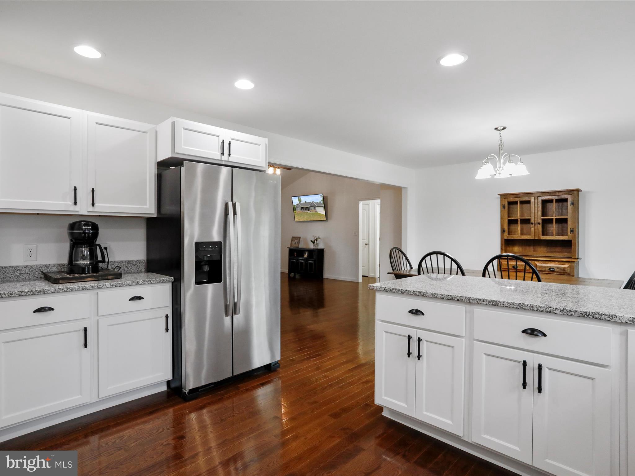 MIDDLE CREEK MANOR - Residential