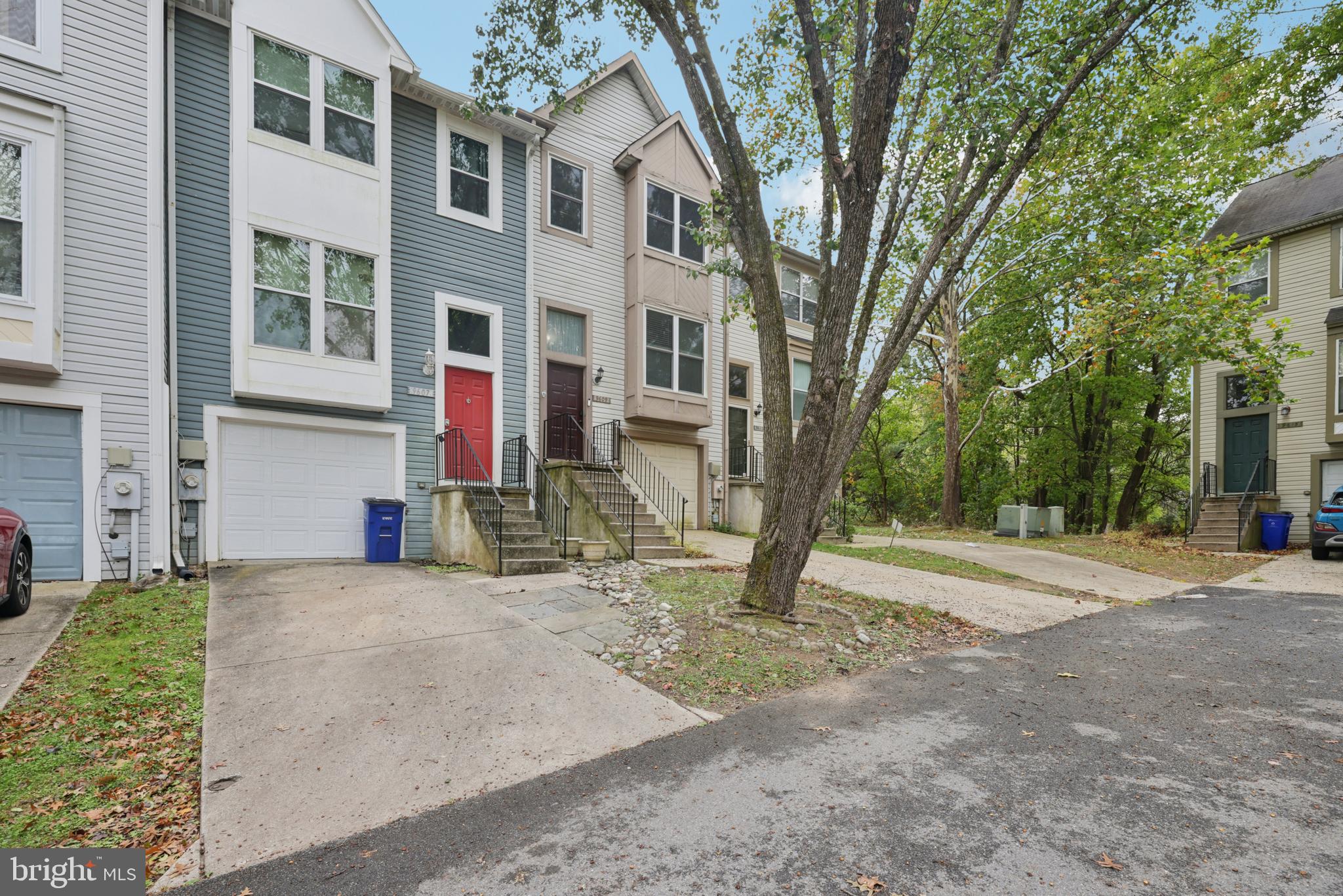 9609 CLOCKTOWER LANE