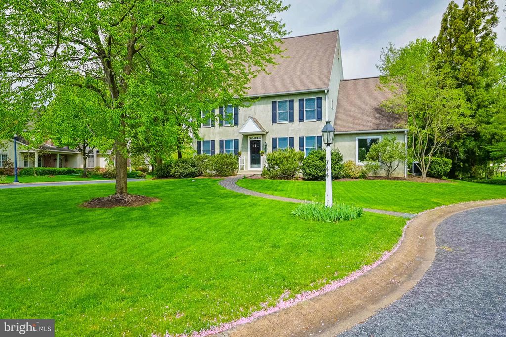 Photo of 744 Goose Neck Drive, LITITZ, PA 17543 (MLS # PALA2086480)